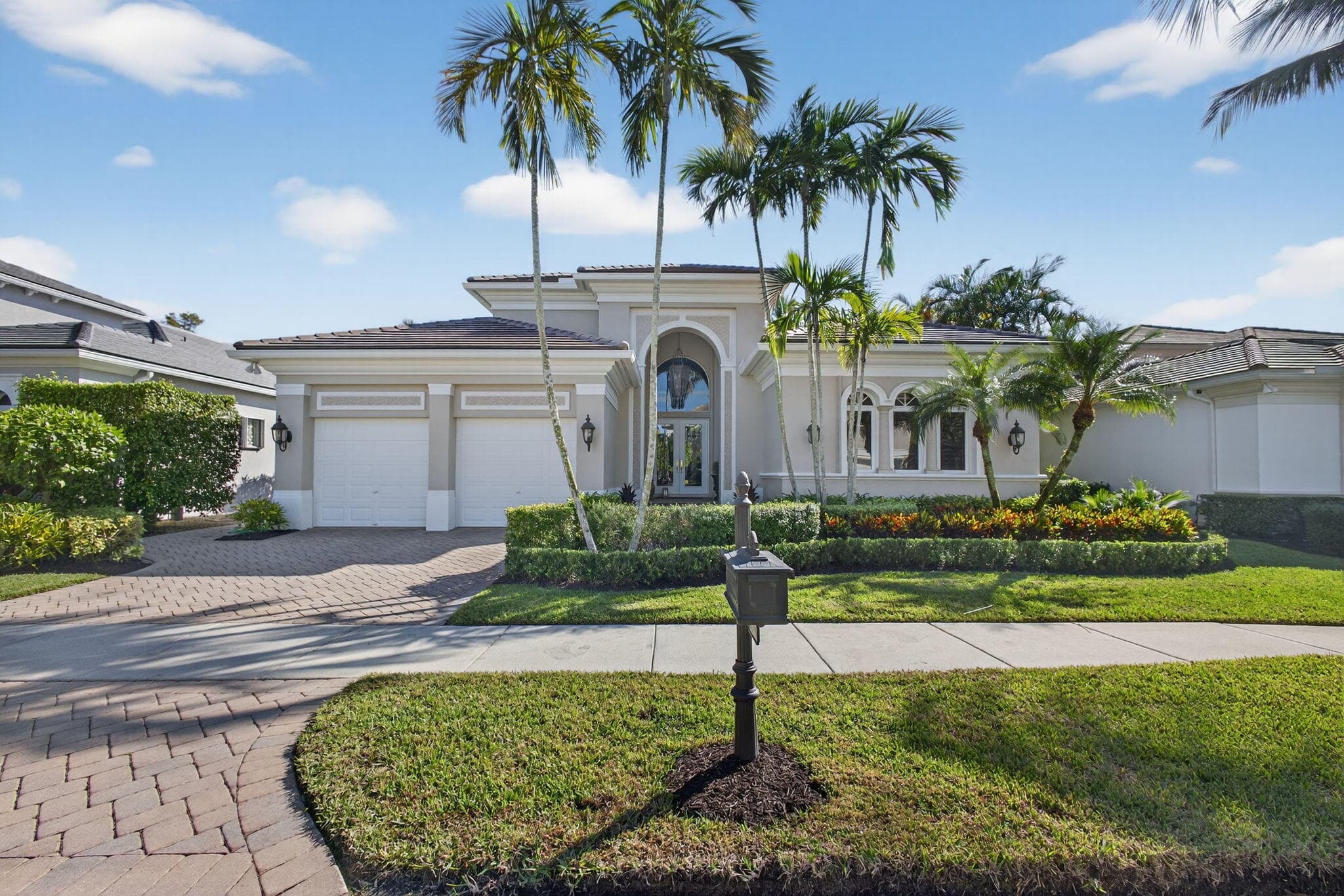 120 Via Mariposa, Palm Beach Gardens, FL 33418 — photo 2 of 72