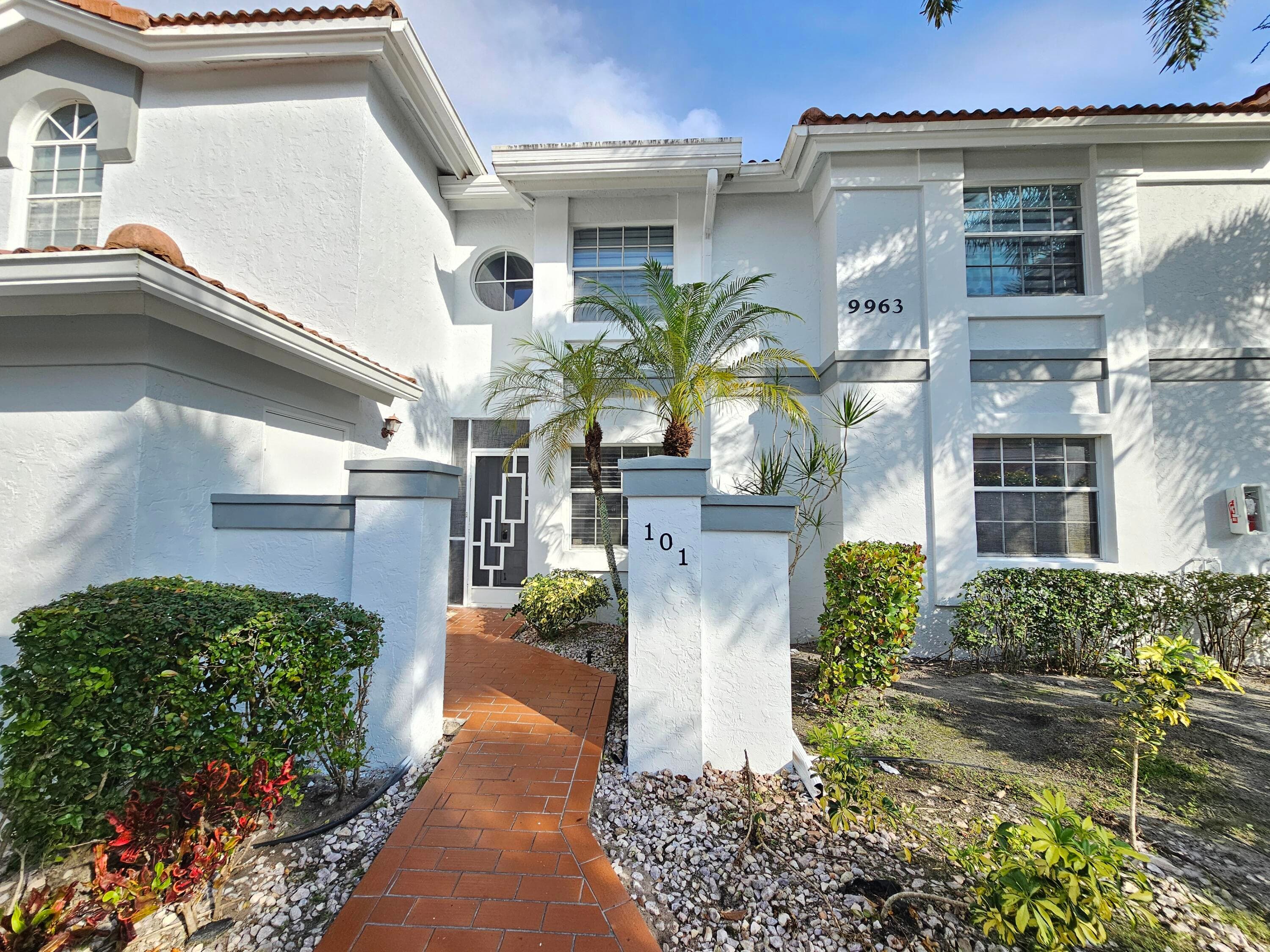 9963 Seacrest Circle 101, Boynton Beach, FL 33437 — photo 1 of 27