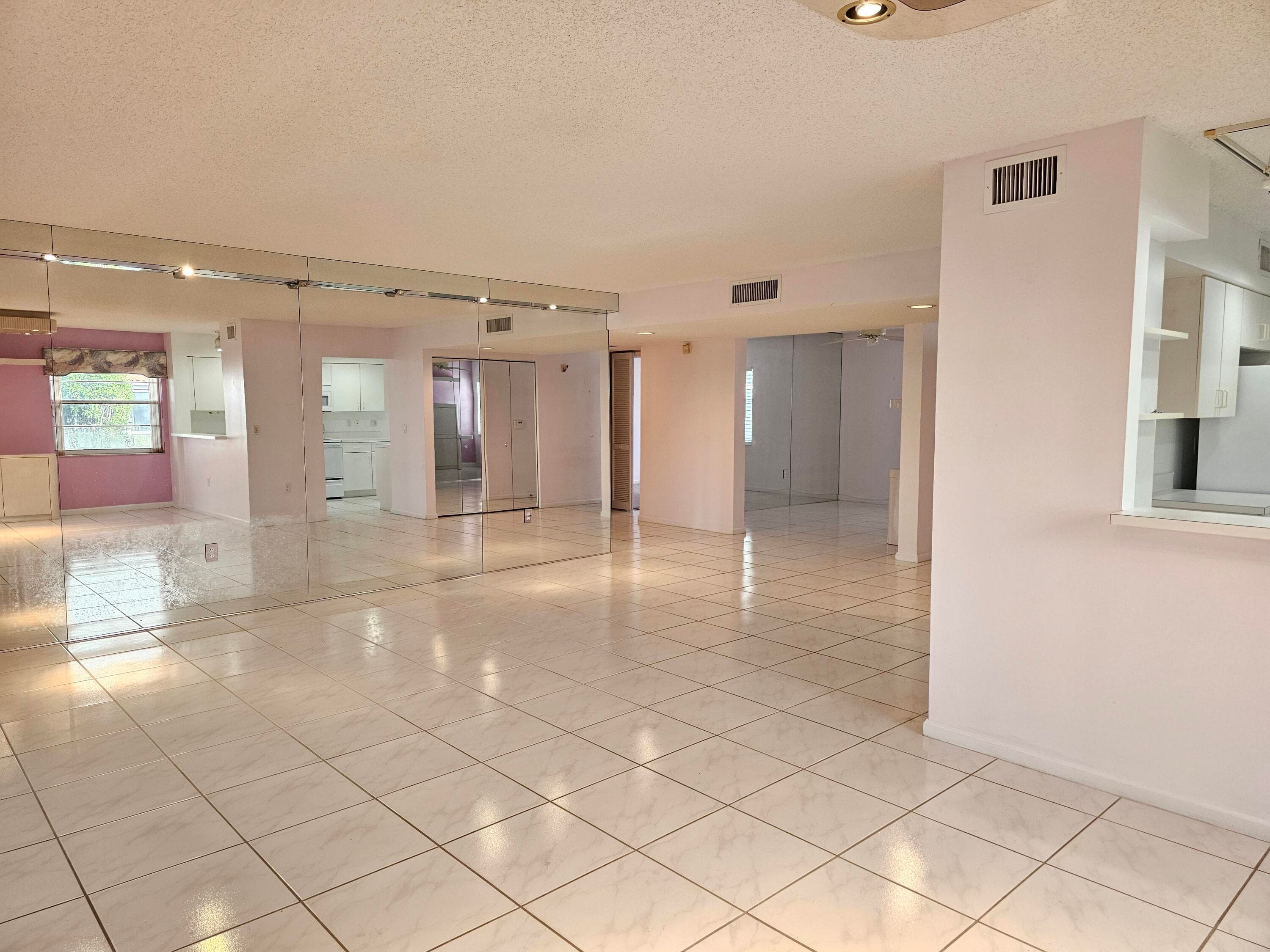 9963 Seacrest Circle 101, Boynton Beach, FL 33437 — photo 6 of 27