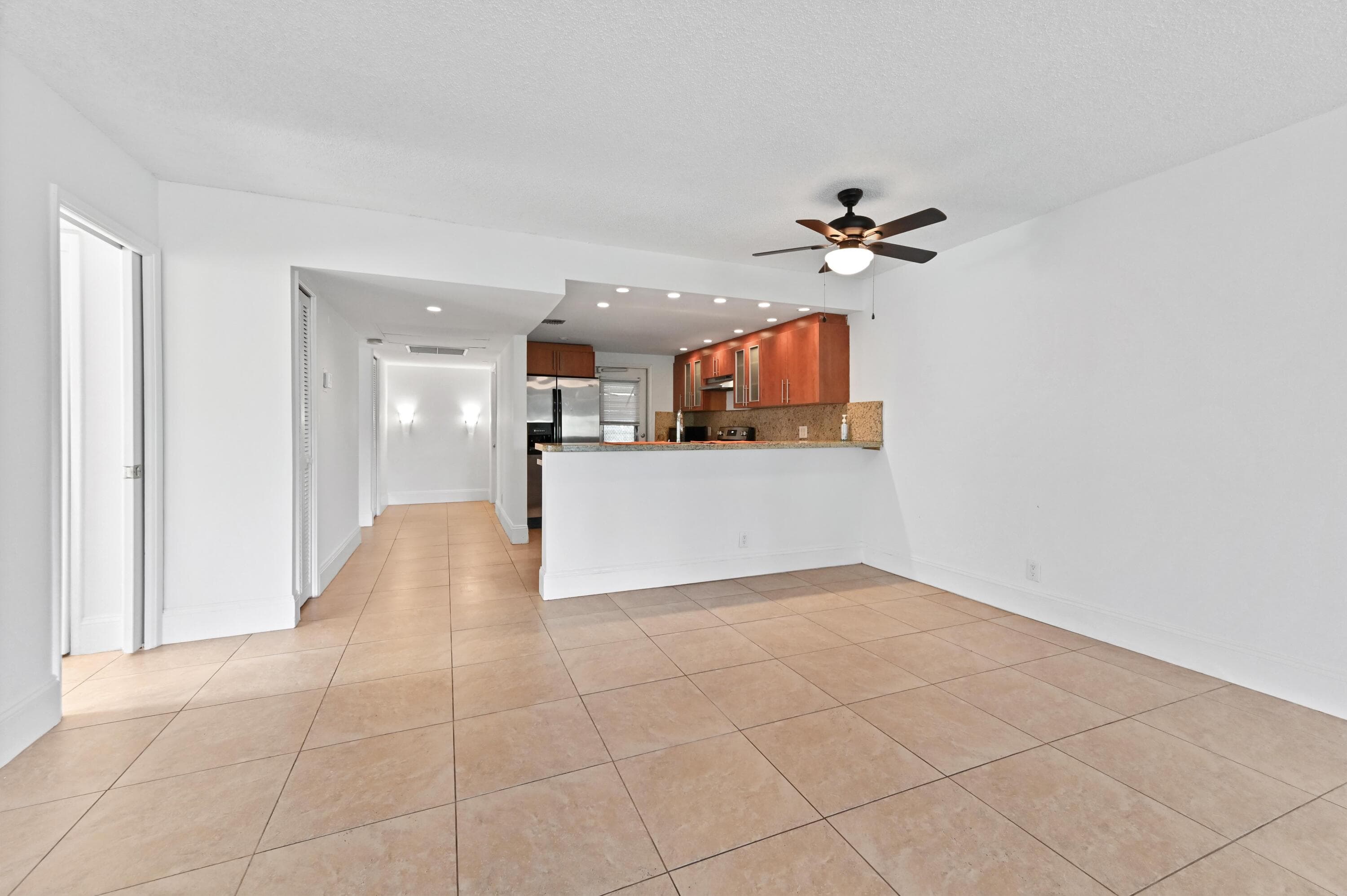 2851 S Palm Aire Drive 101, Pompano Beach, FL 33069 — photo 6 of 35