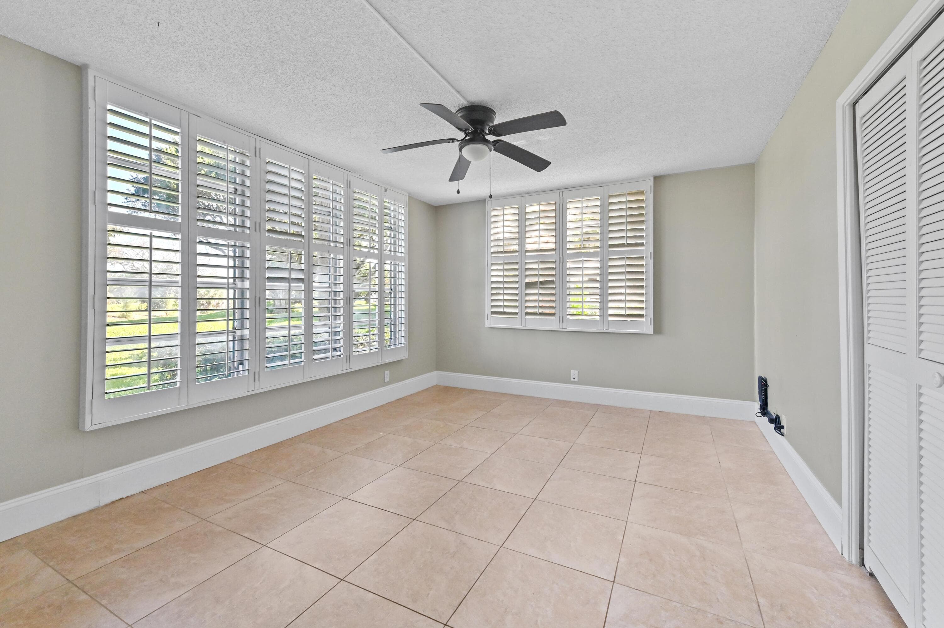 2851 S Palm Aire Drive 101, Pompano Beach, FL 33069 — photo 14 of 35