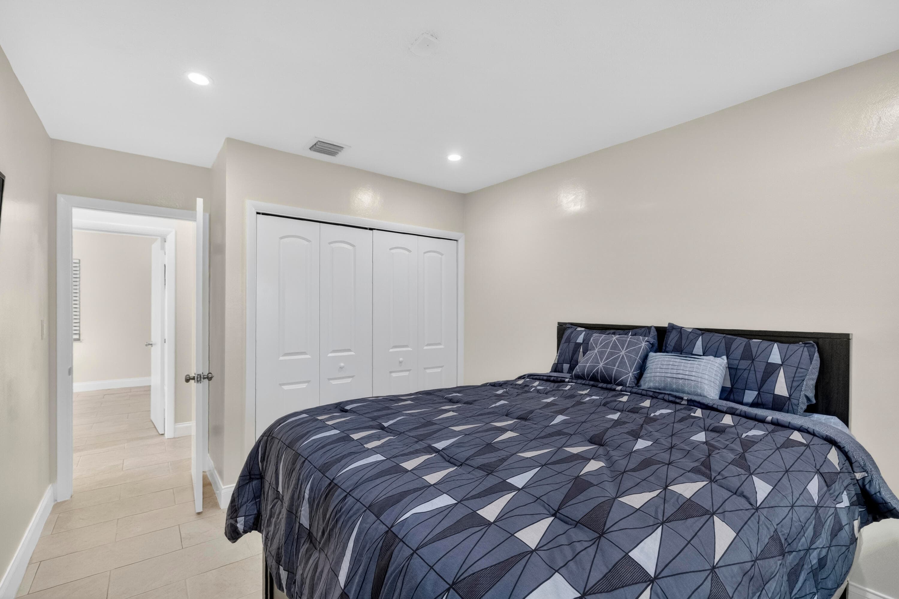 4361 NW 12th Drive NW, Deerfield Beach, FL 33064 — photo 21 of 41