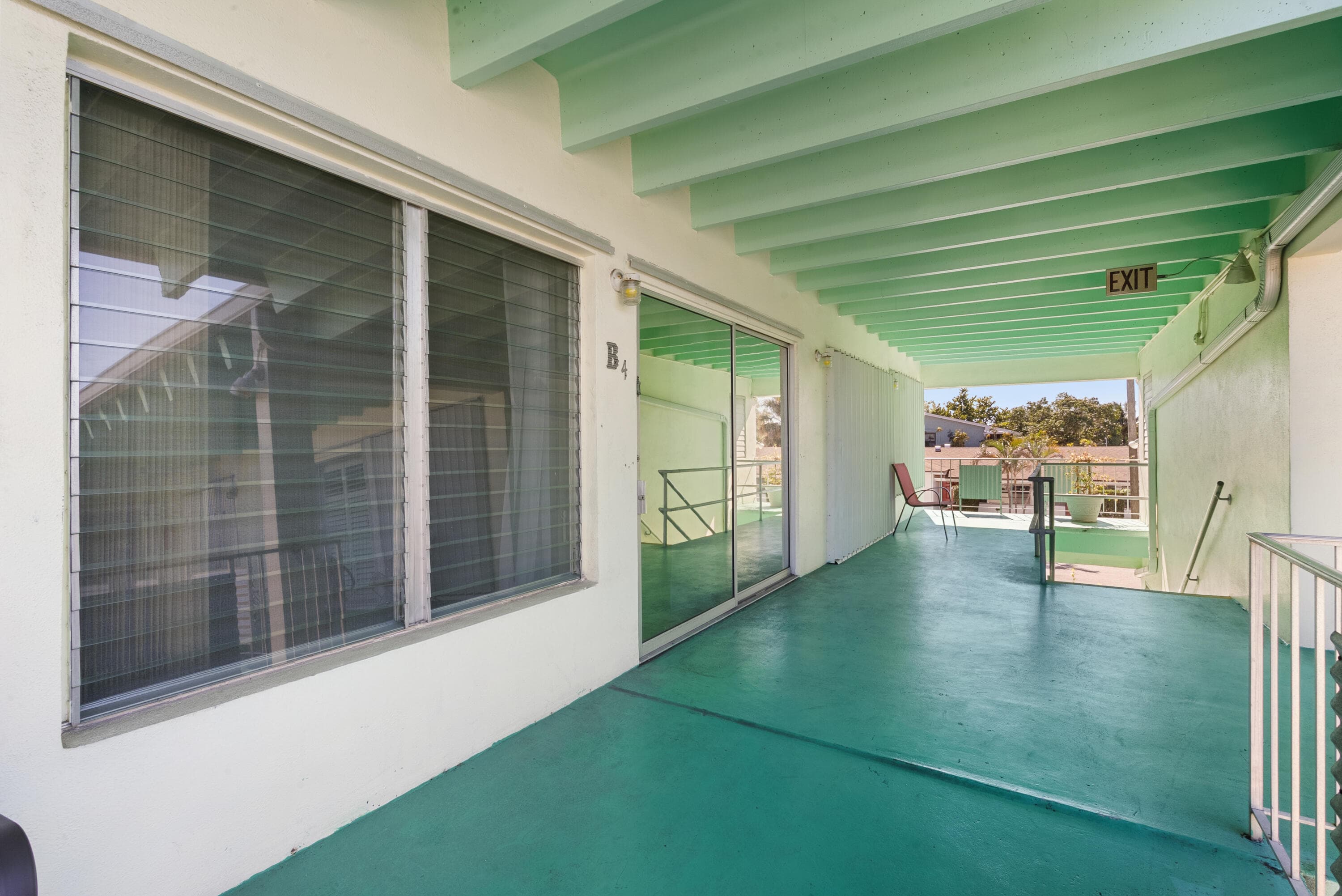 702 N Federal Highway B4, Lake Worth Beach, FL 33460 — photo 2 of 29