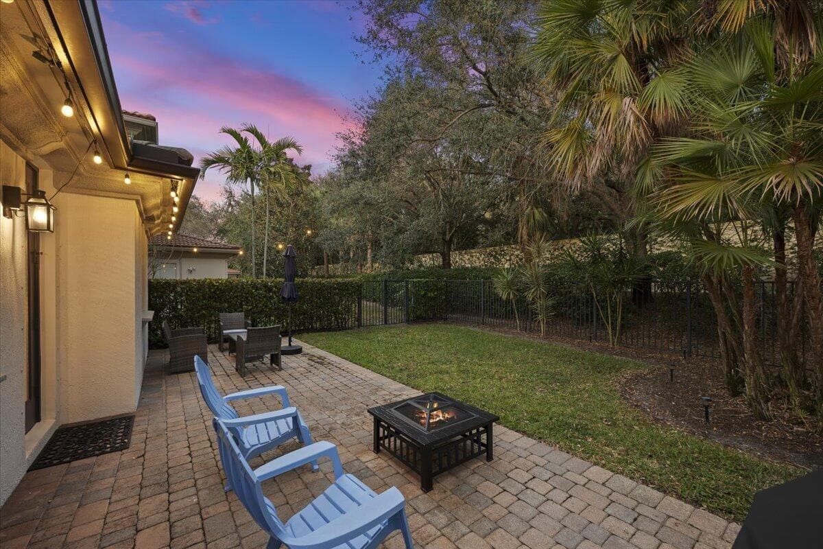 627 Castle Drive, Palm Beach Gardens, FL 33410 — photo 4 of 66