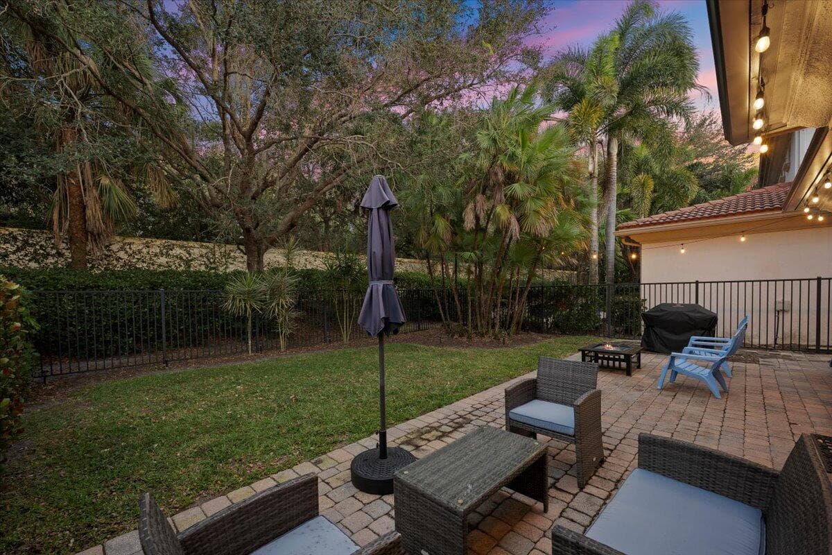 627 Castle Drive, Palm Beach Gardens, FL 33410 — photo 30 of 66