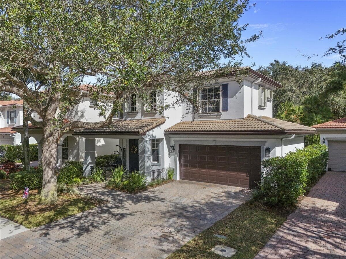 627 Castle Drive, Palm Beach Gardens, FL 33410 — photo 34 of 66