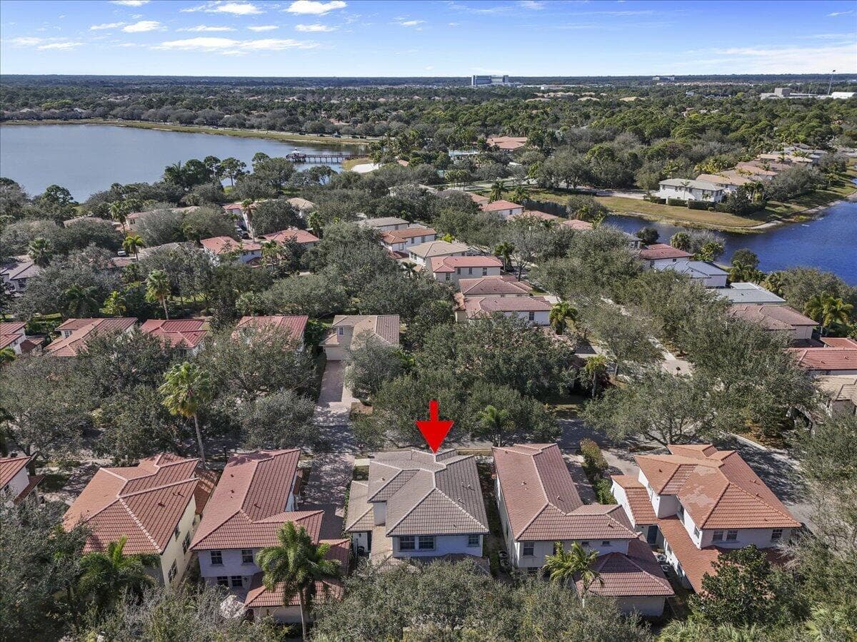 627 Castle Drive, Palm Beach Gardens, FL 33410 — photo 36 of 66