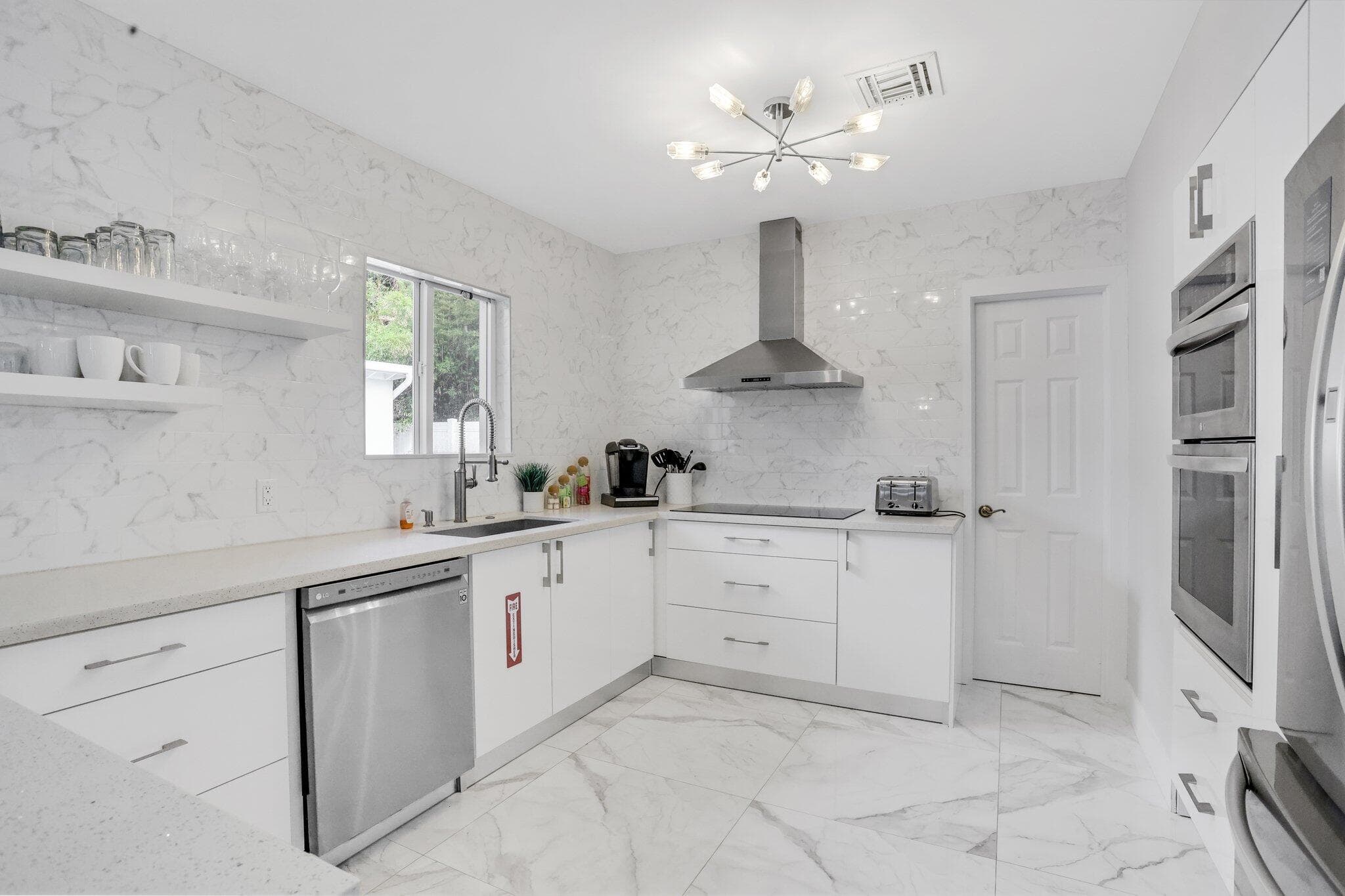 3025 Center Avenue, Fort Lauderdale, FL 33308 — photo 13 of 38