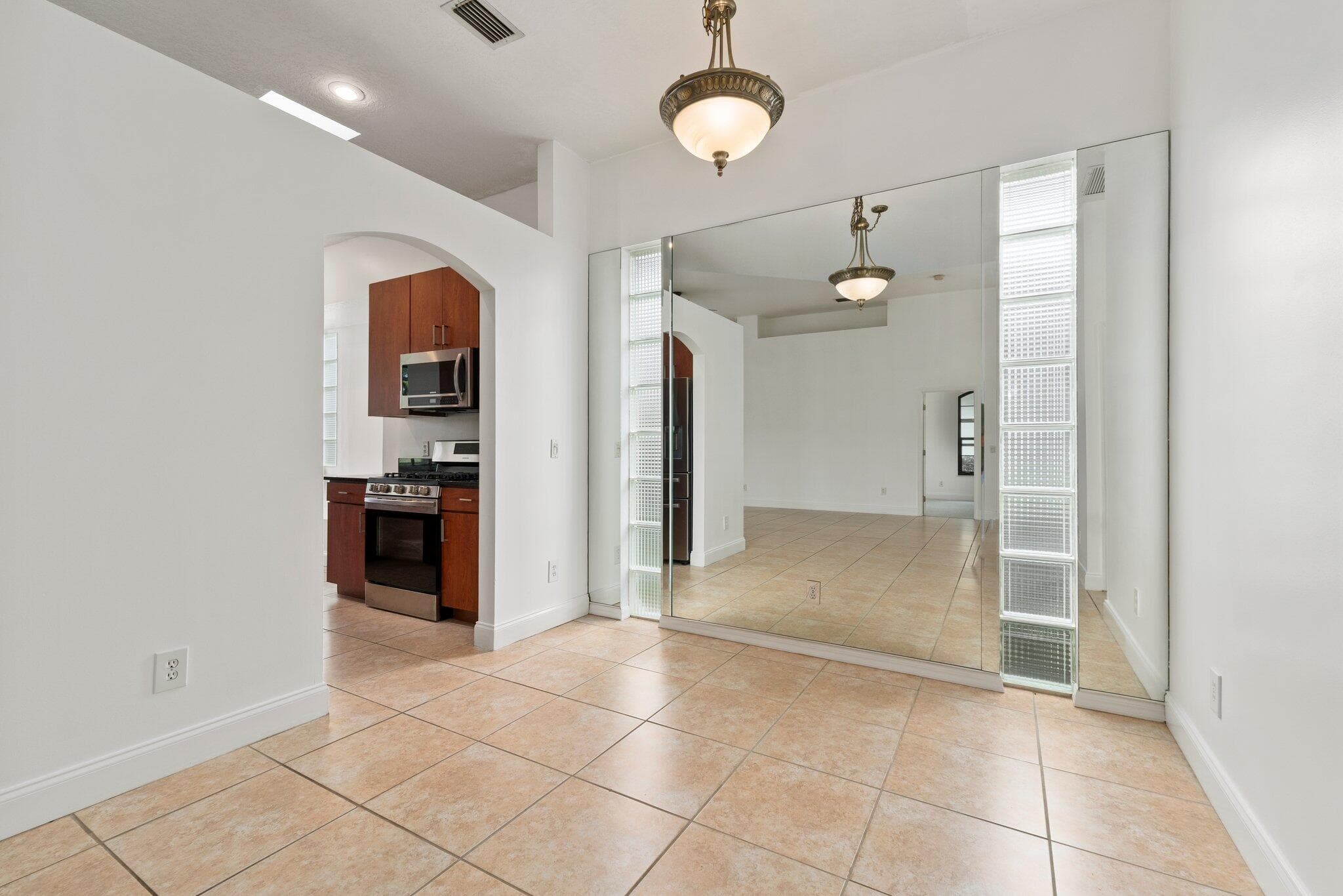 435 SW Jefferson Circle, Port St. Lucie, FL 34986 — photo 10 of 58