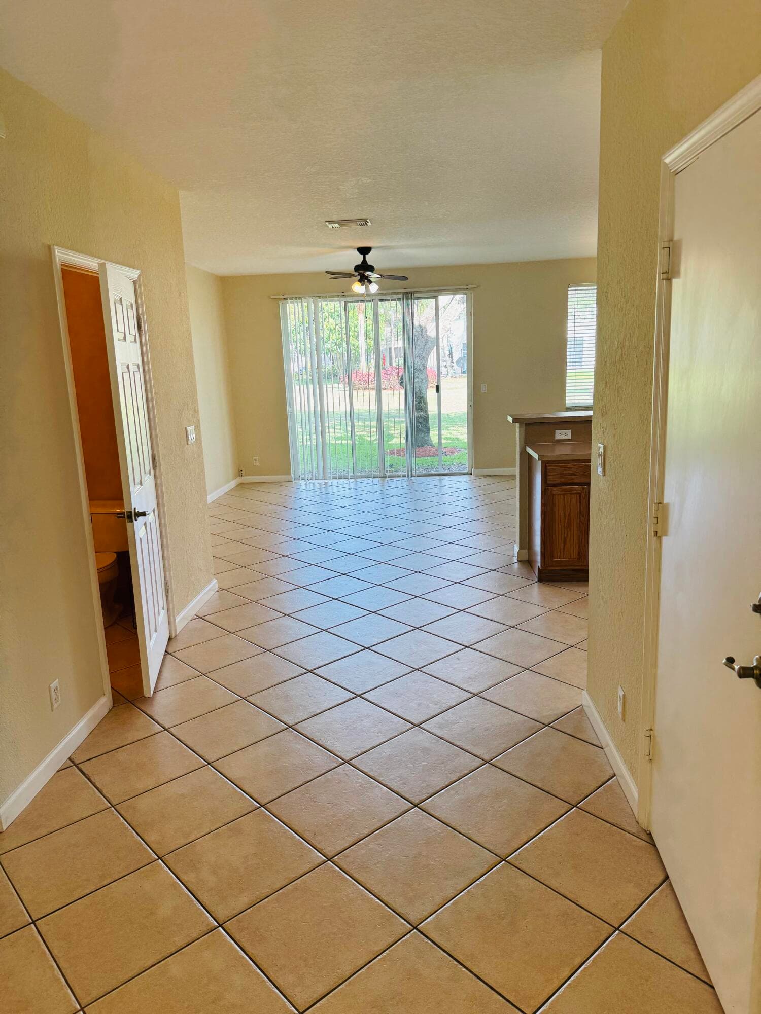 3033 N Evergreen Circle, Boynton Beach, FL 33426 — photo 7 of 17