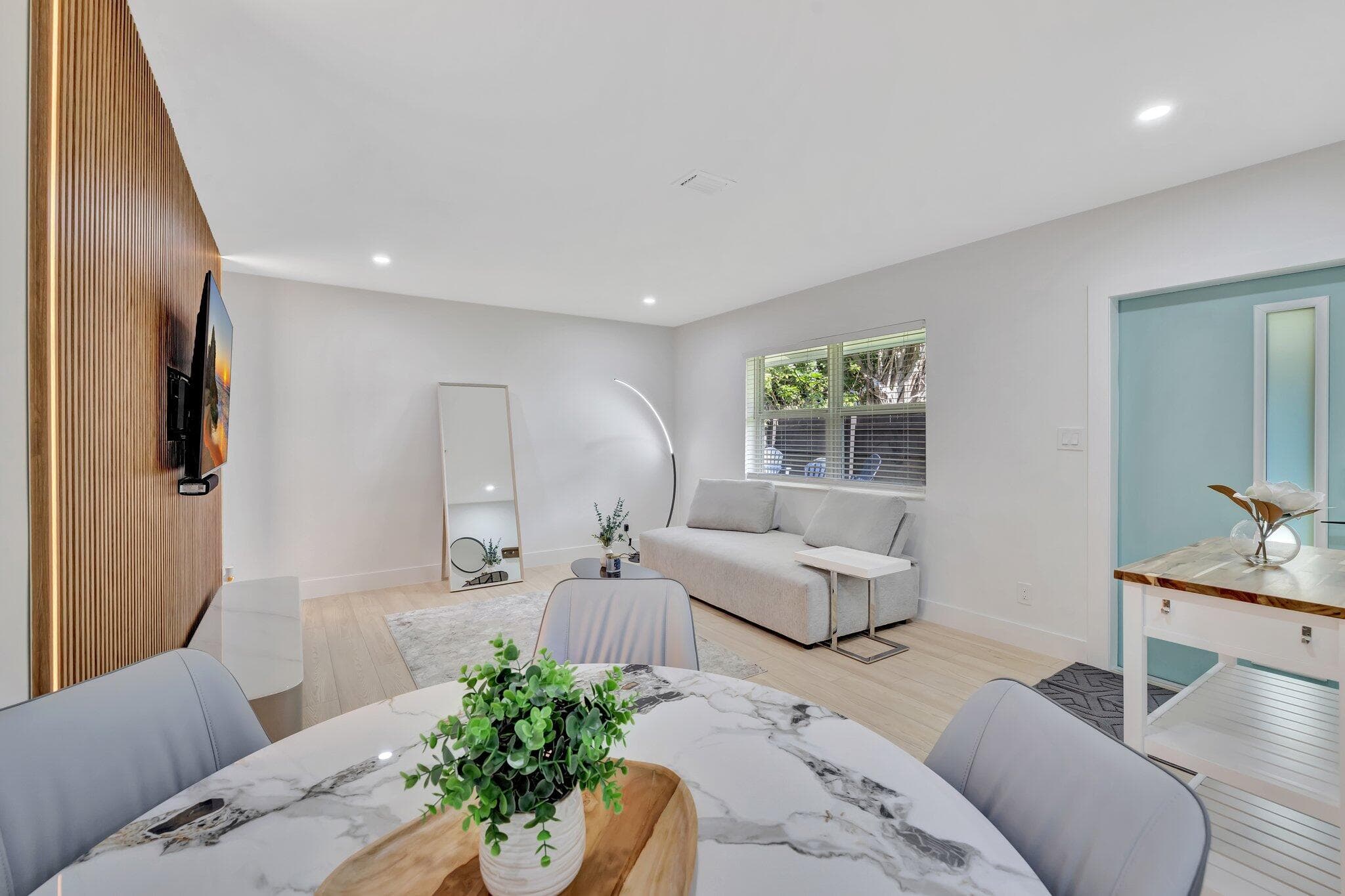934 NW 4th Avenue 1-4, Fort Lauderdale, FL 33311 — photo 15 of 80