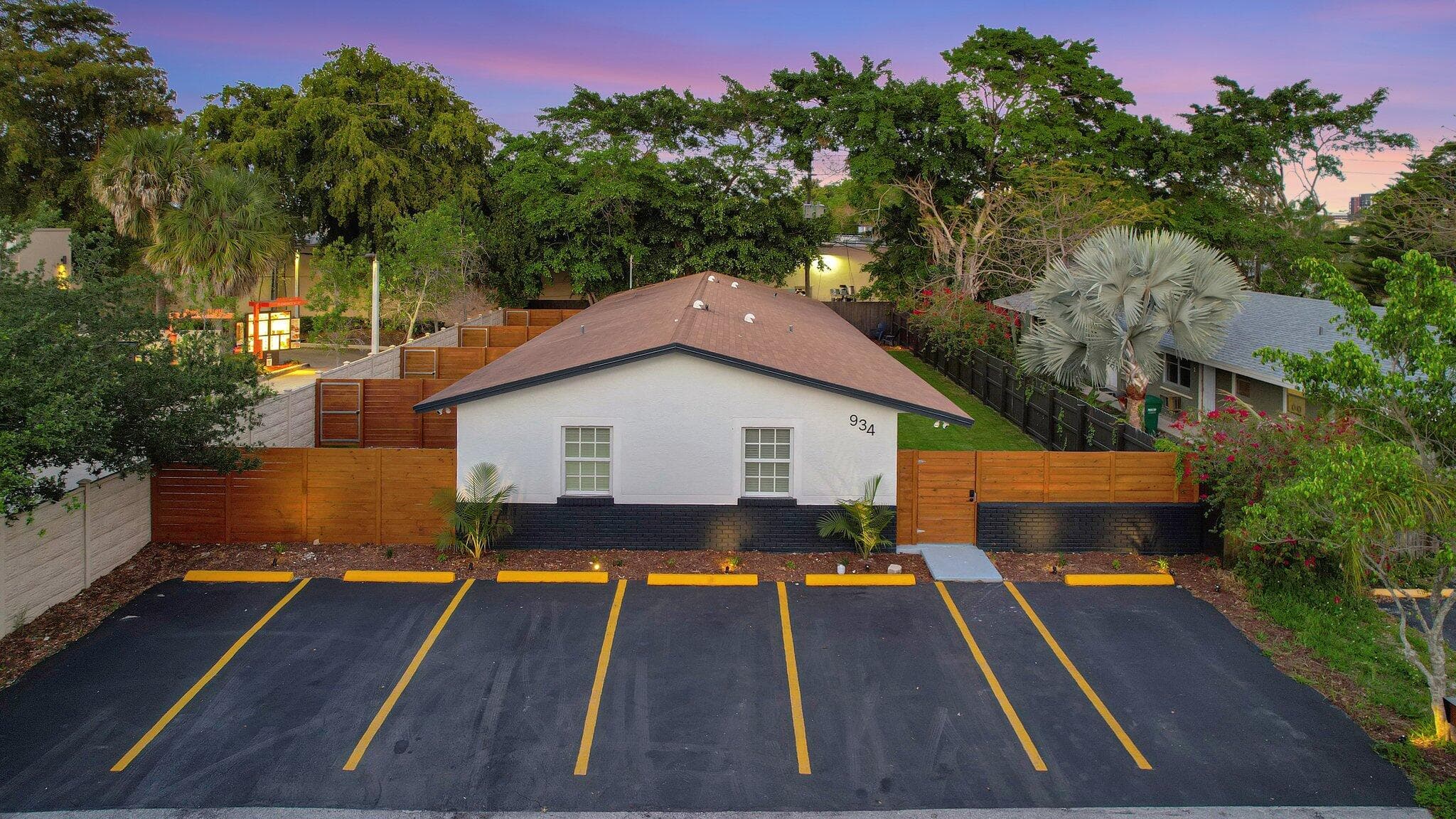 934 NW 4th Avenue 1-4, Fort Lauderdale, FL 33311 — photo 67 of 80