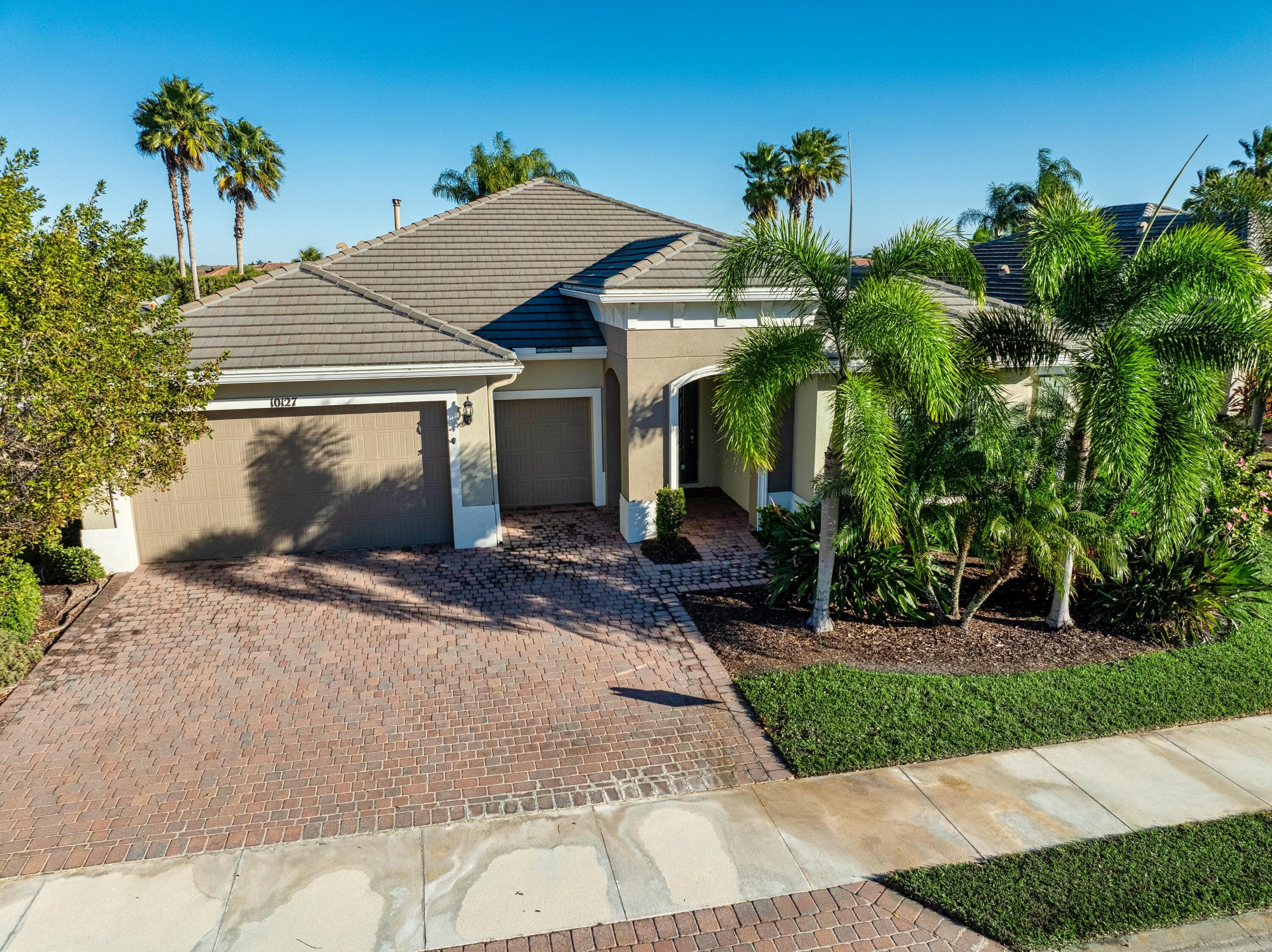 10127 SW Cypress Wood Court, Port St. Lucie, FL 34987 — photo 2 of 60