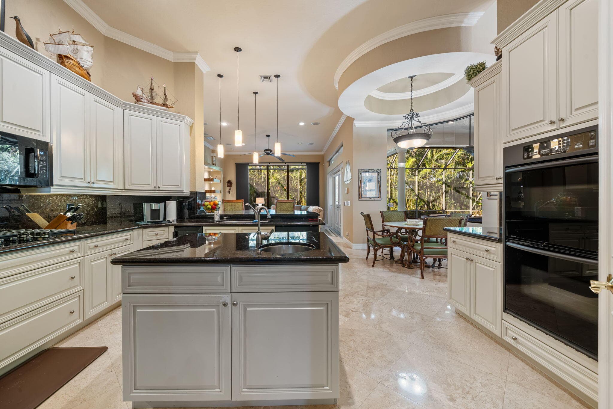 10710 Versailles Boulevard, Wellington, FL 33449 — photo 6 of 54