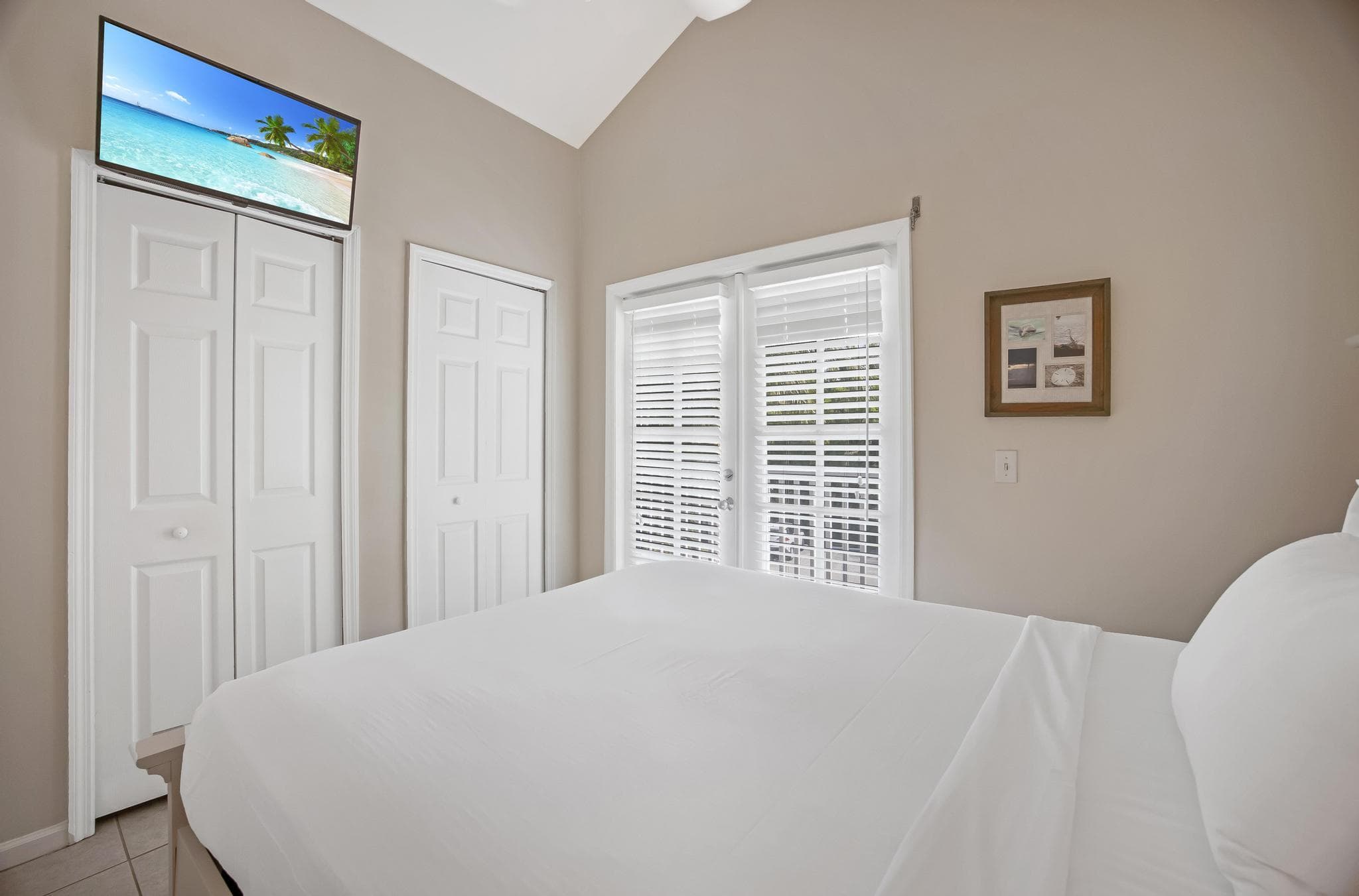 5081 Sunset Village Drive, Duck Key, FL 33050 — photo 40 of 59