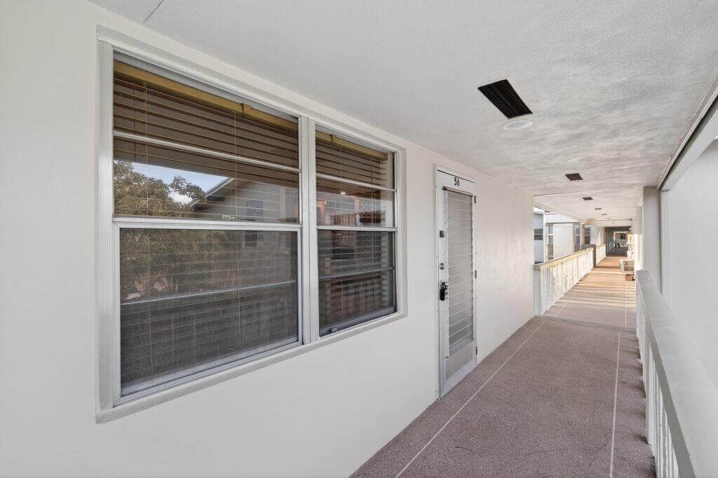 56 Windsor C, West Palm Beach, FL 33417 — photo 3 of 35