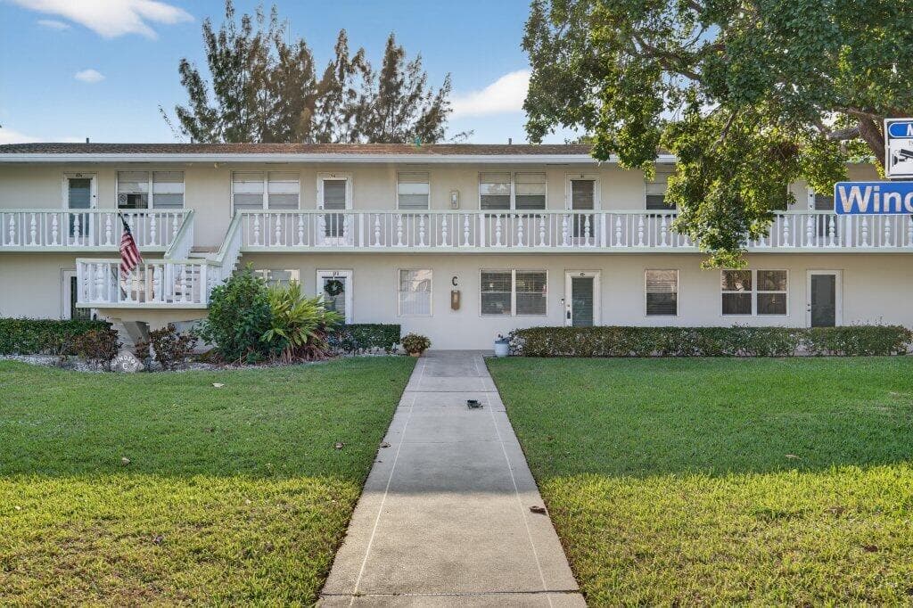 56 Windsor C, West Palm Beach, FL 33417 — photo 1 of 35