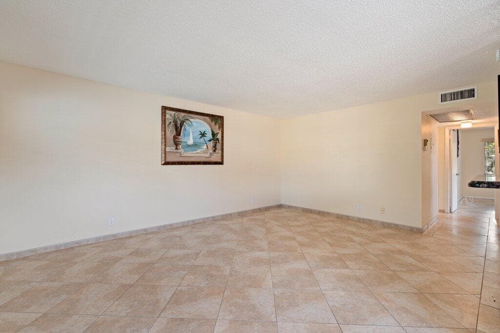 56 Windsor C, West Palm Beach, FL 33417 — photo 18 of 35