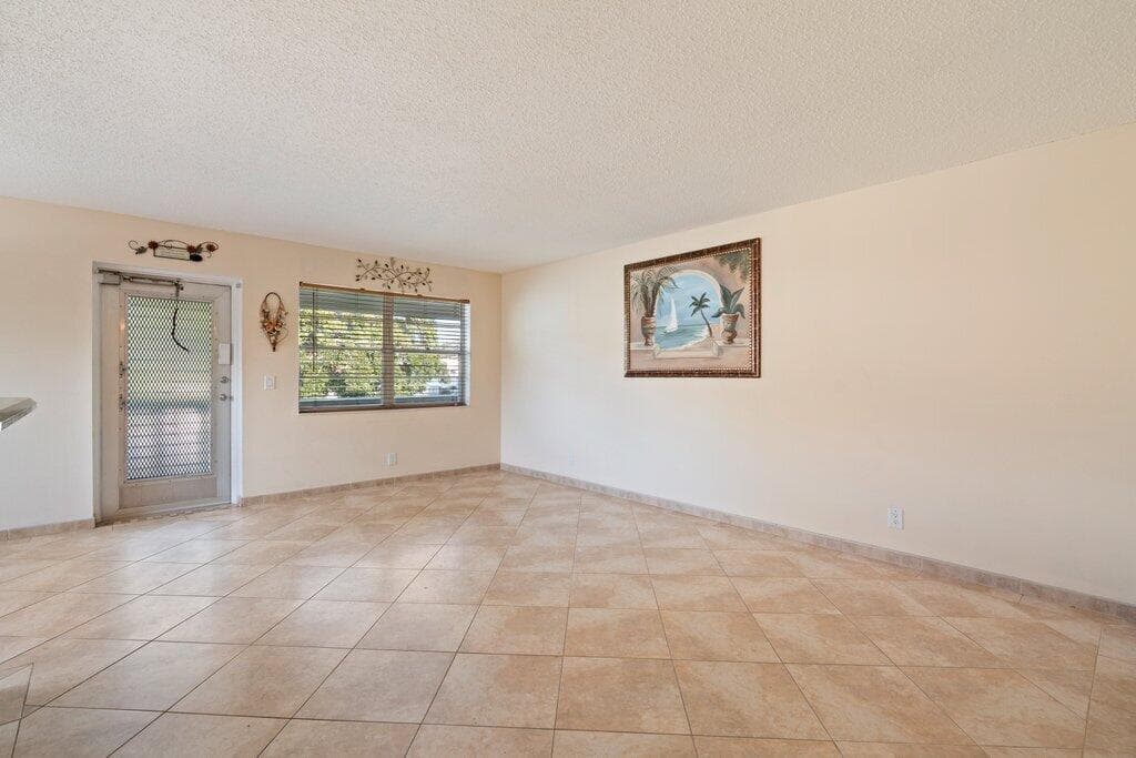 56 Windsor C, West Palm Beach, FL 33417 — photo 19 of 35