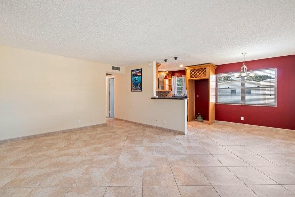 56 Windsor C, West Palm Beach, FL 33417 — photo 17 of 35