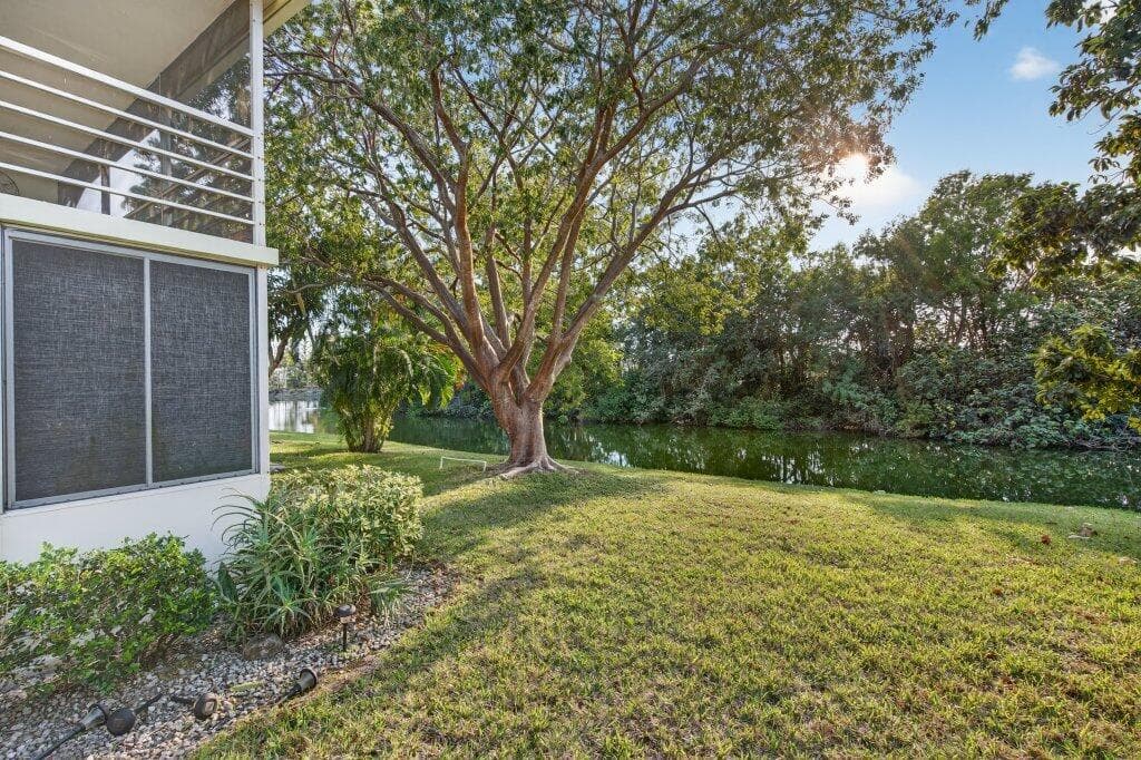 56 Windsor C, West Palm Beach, FL 33417 — photo 33 of 35