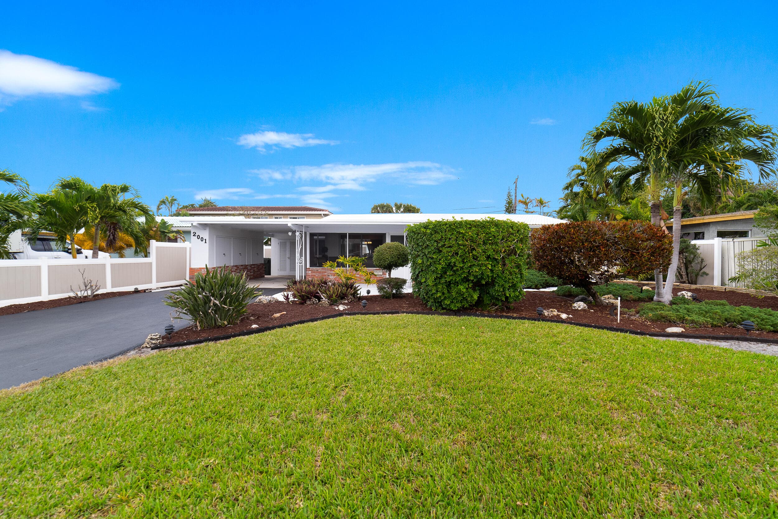 2001 NE 30th Street, Fort Lauderdale, FL 33306 — photo 1 of 77
