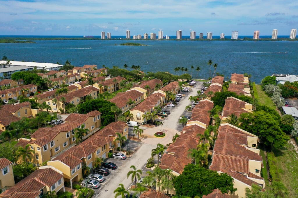 1020 Lake Shore Drive 202, Lake Park, FL 33403 — photo 28 of 31