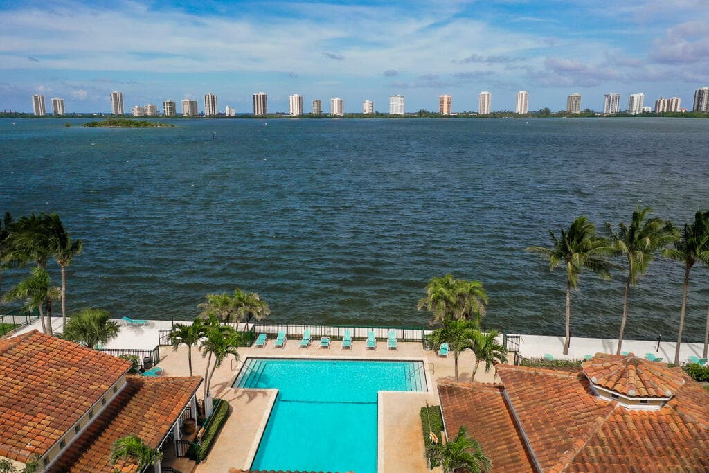 1020 Lake Shore Drive 202, Lake Park, FL 33403 — photo 3 of 31