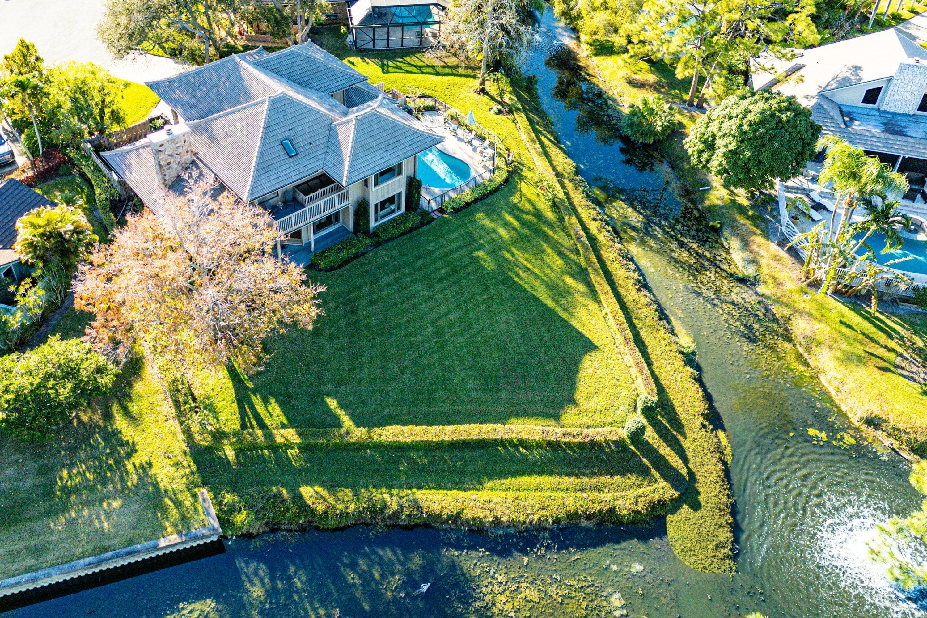 4 Sutherland Court, Palm Beach Gardens, FL 33418 — photo 4 of 67