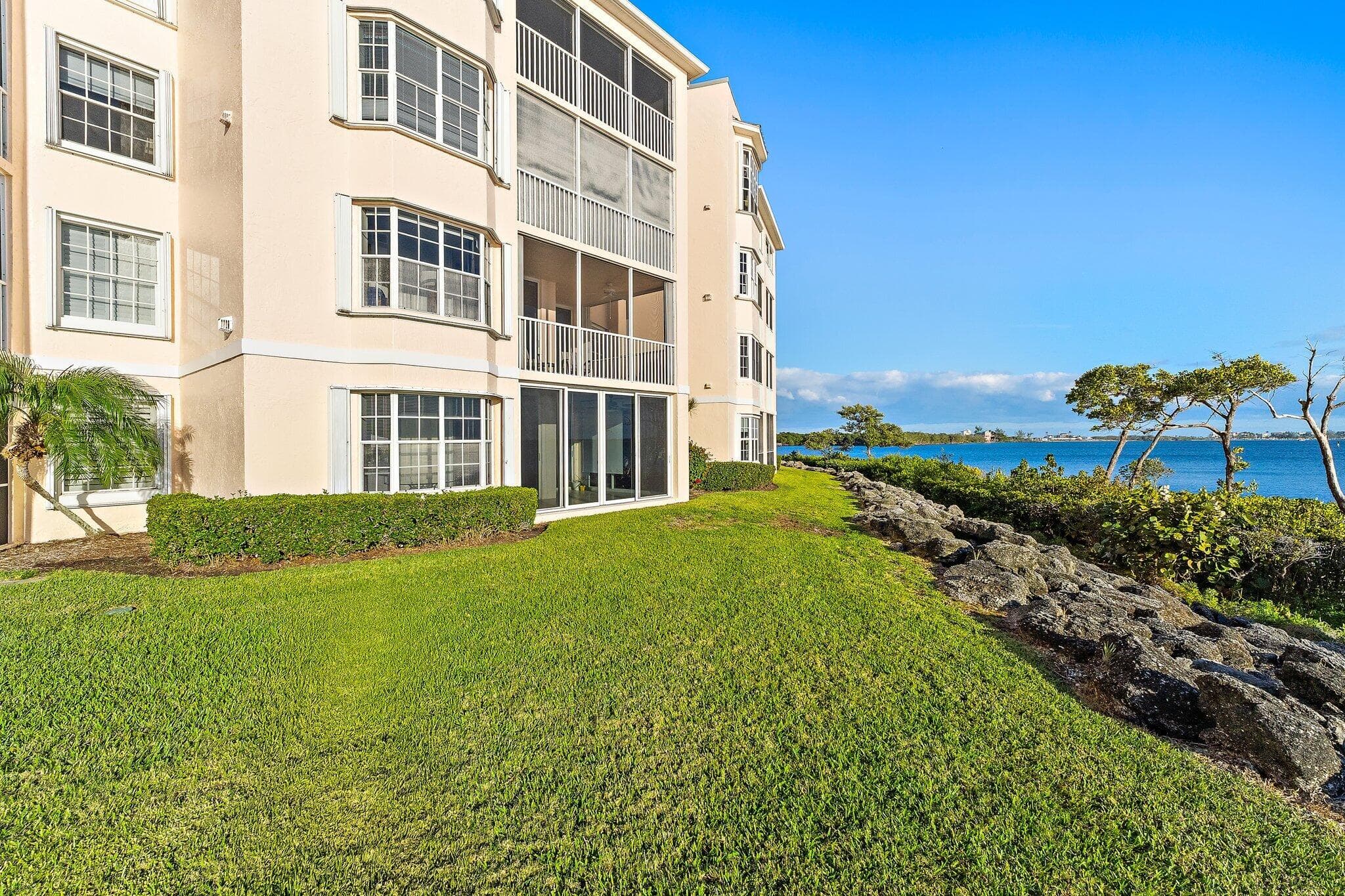 5800 NE Island Cove Way 2107, Stuart, FL 34996 — photo 42 of 43
