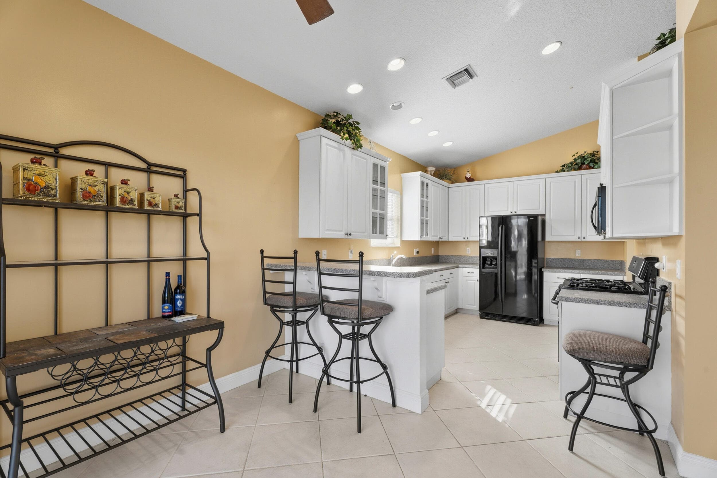 334 NW Millpond Lane, Port St. Lucie, FL 34986 — photo 12 of 33