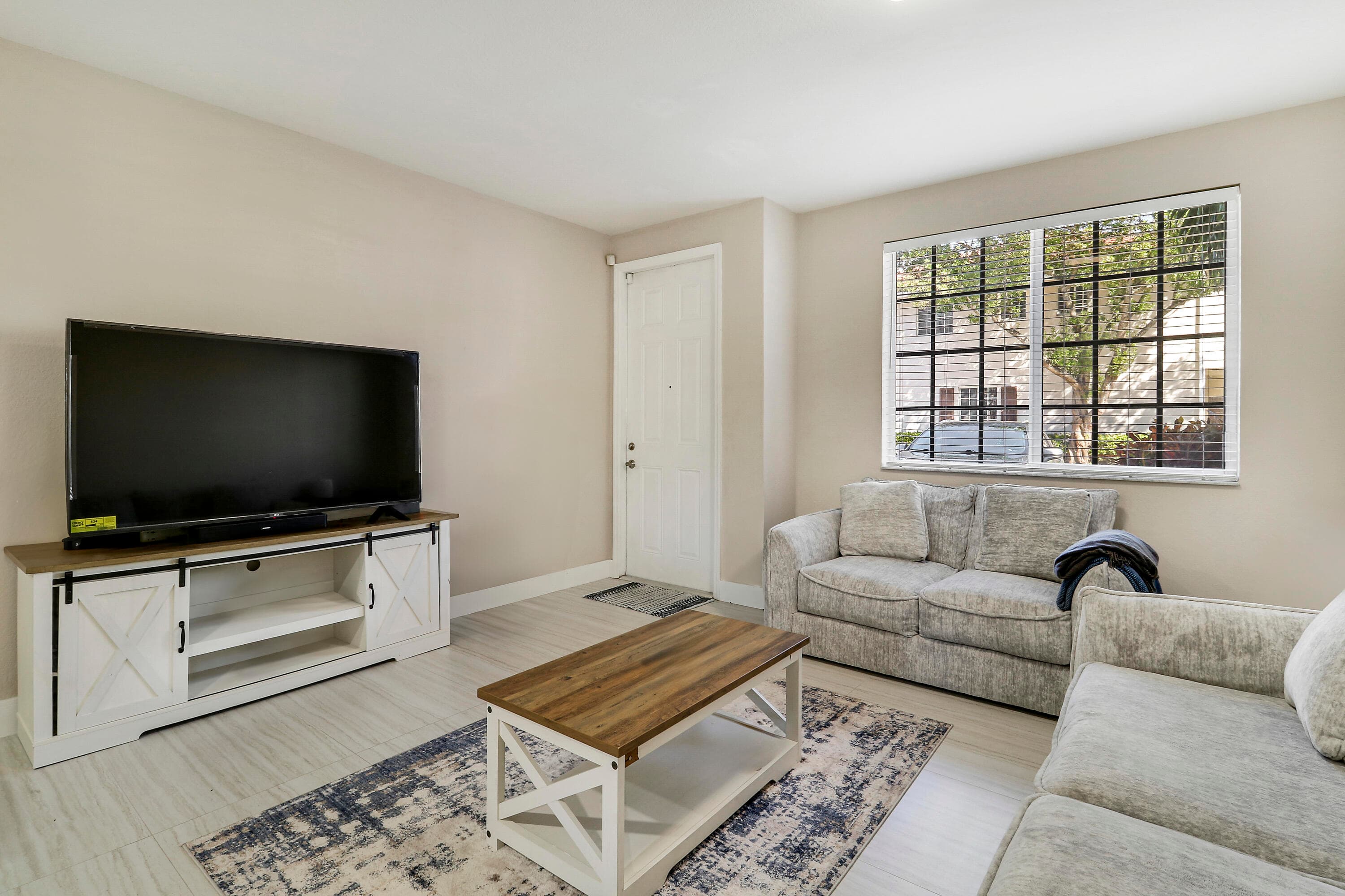 4170 Napoli Lake Drive, Riviera Beach, FL 33410 — photo 5 of 36