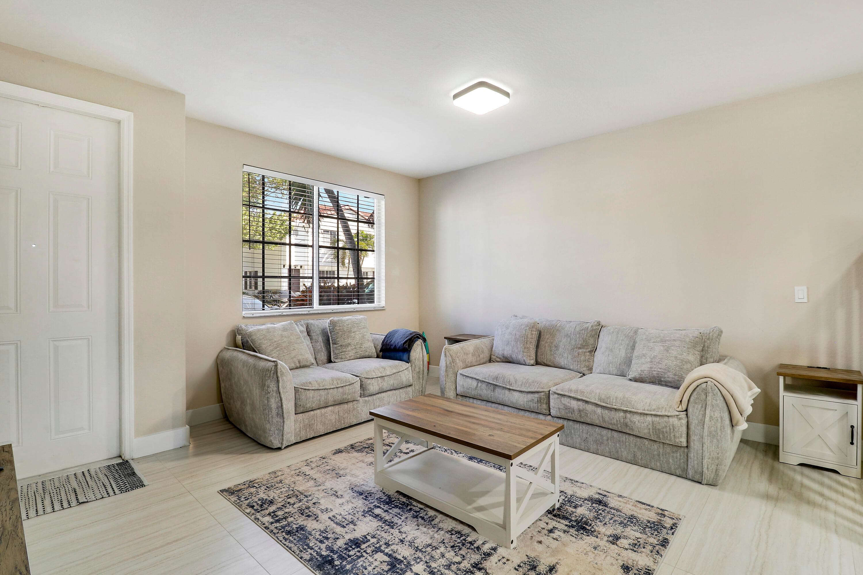 4170 Napoli Lake Drive, Riviera Beach, FL 33410 — photo 4 of 36