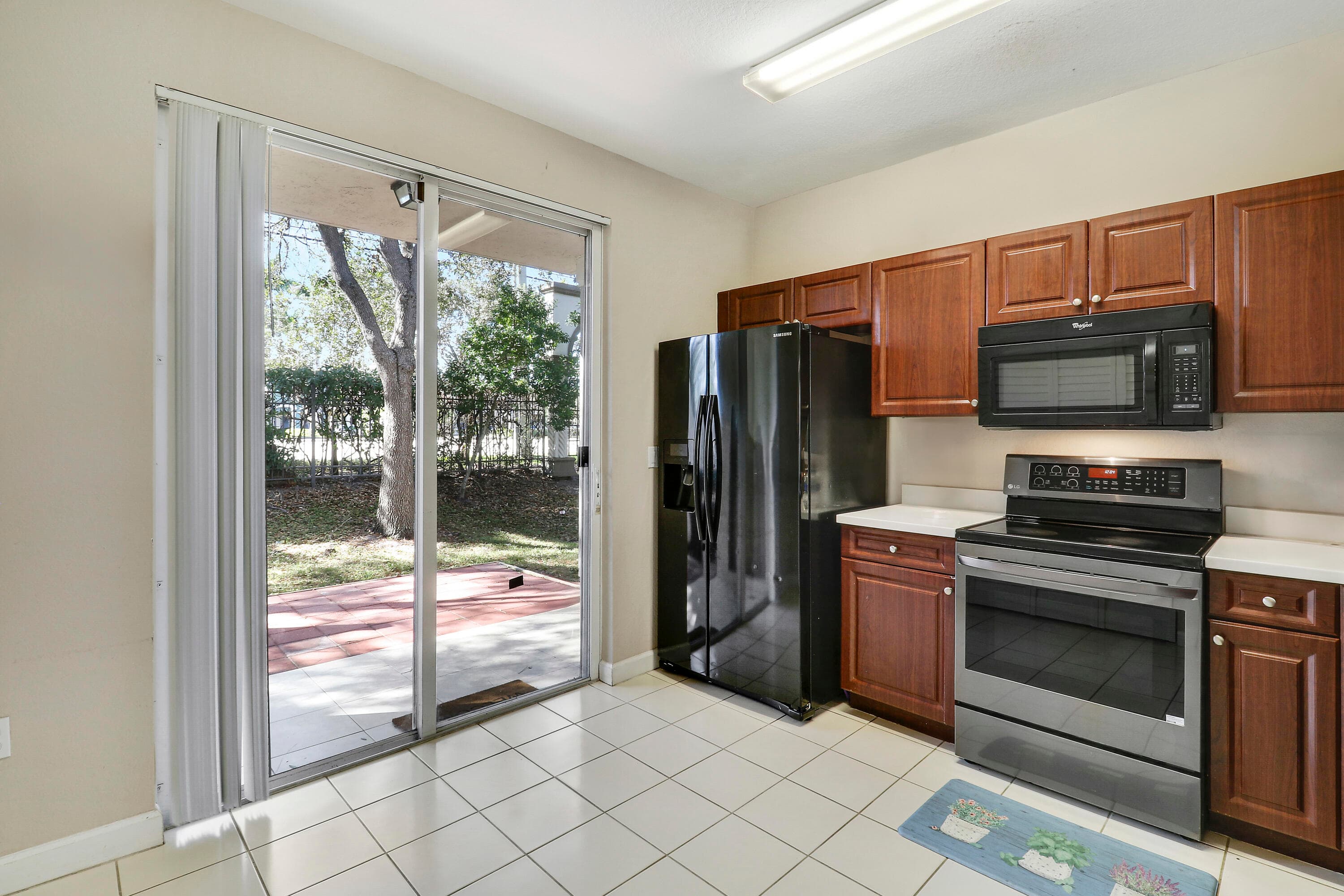 4170 Napoli Lake Drive, Riviera Beach, FL 33410 — photo 14 of 36