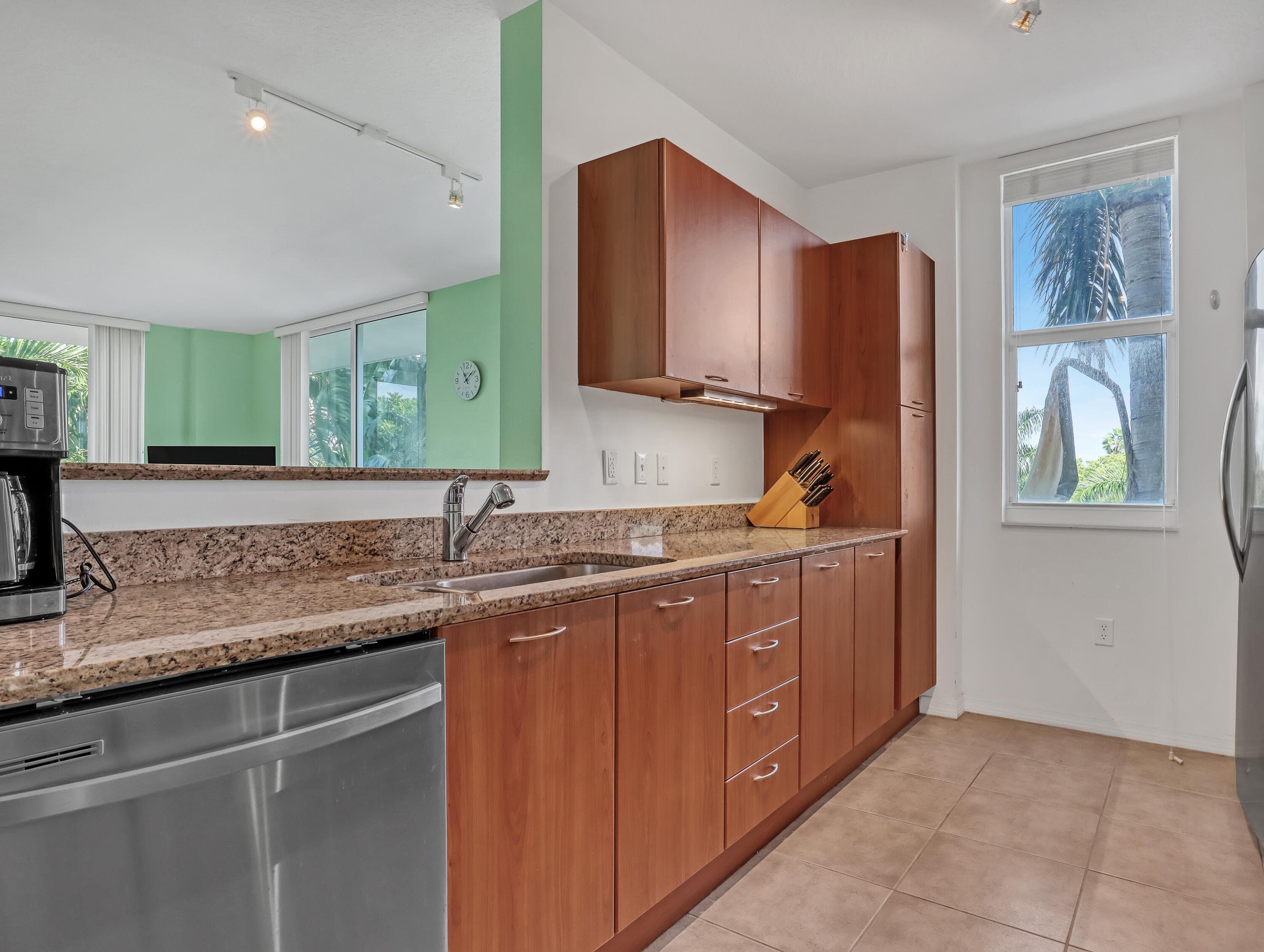 700 E Boynton Beach Boulevard 312, Boynton Beach, FL 33435 — photo 11 of 32