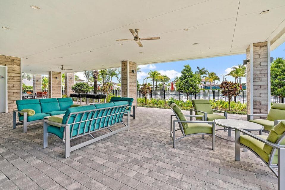 8125 Hobbes Way, Palm Beach Gardens, FL 33418 — photo 38 of 52