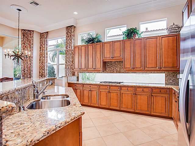 120 Viera Drive, Palm Beach Gardens, FL 33418 — photo 5 of 13
