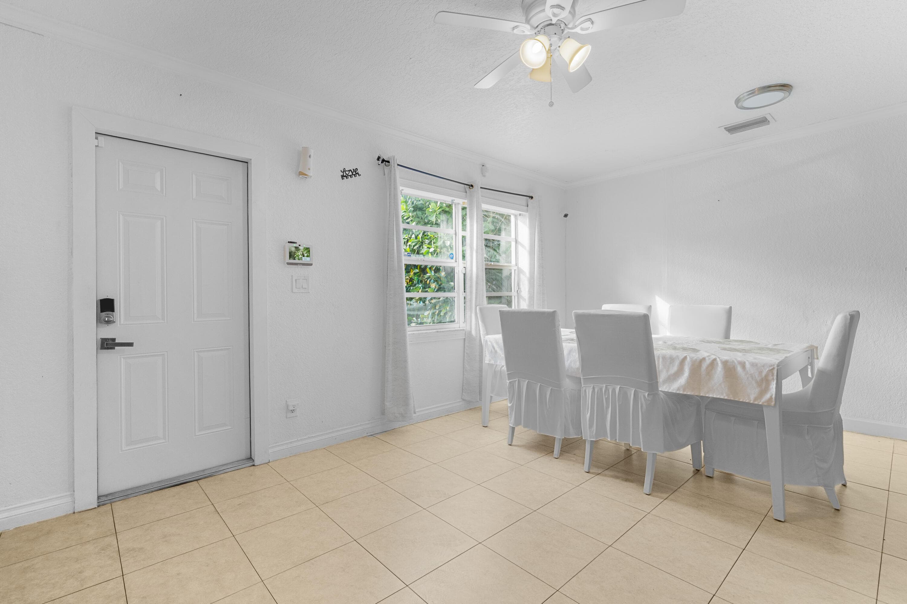 1404 NW 4th Avenue, Fort Lauderdale, FL 33311 — photo 8 of 27