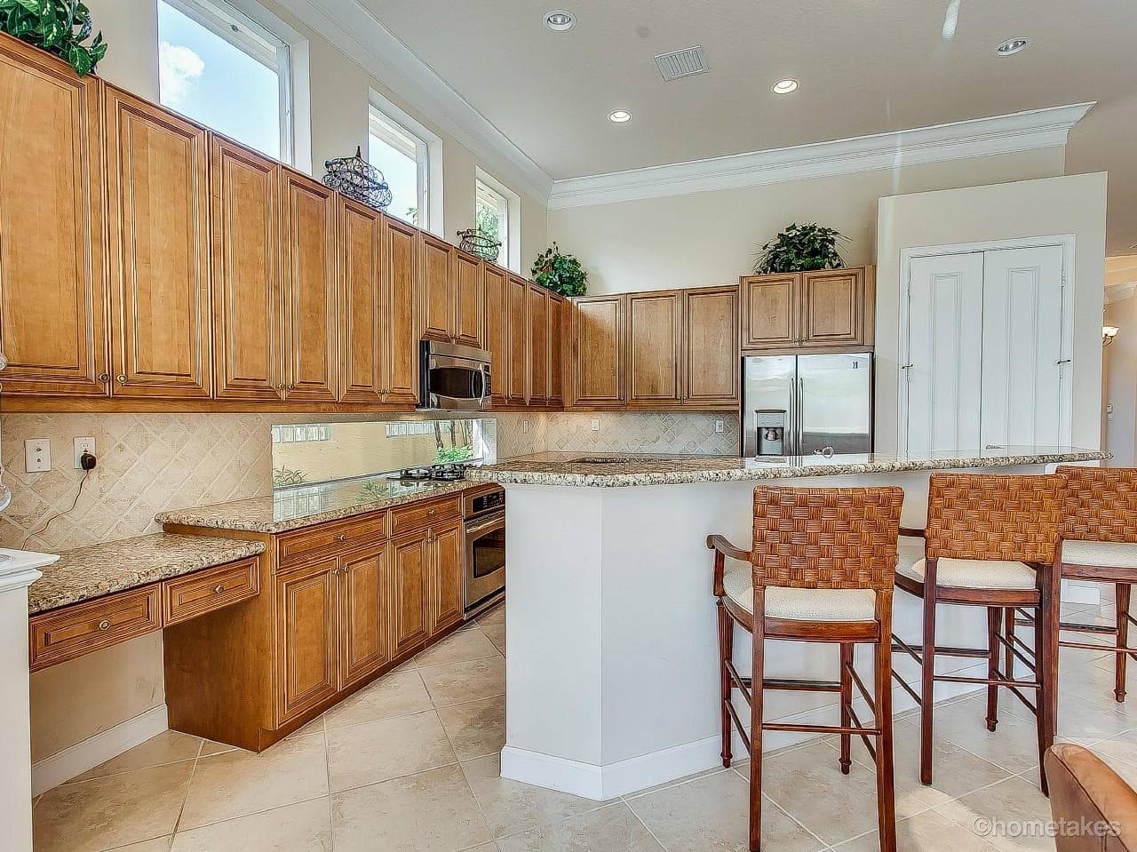 116 Bianca Drive, Palm Beach Gardens, FL 33418 — photo 10 of 18