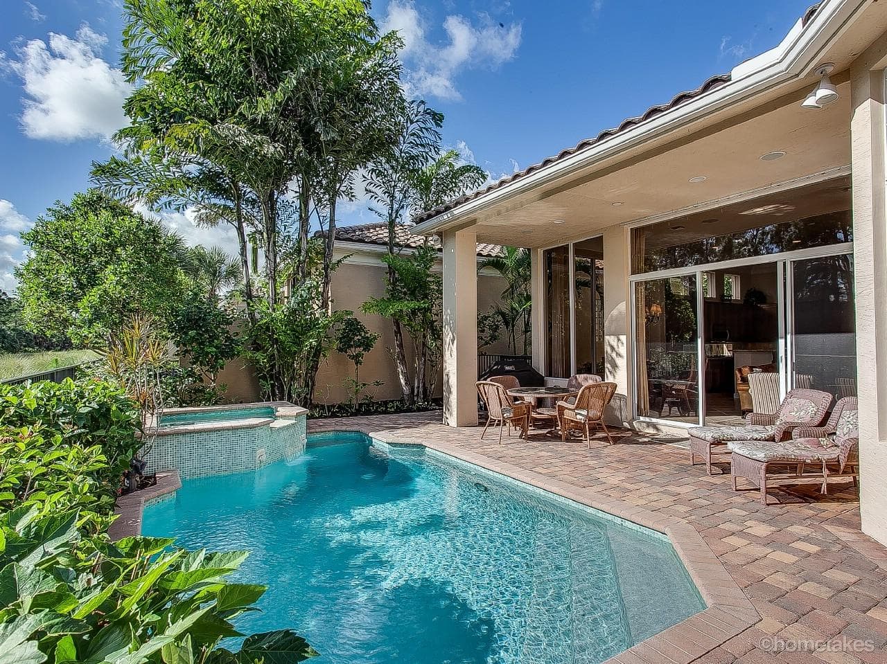 116 Bianca Drive, Palm Beach Gardens, FL 33418 — photo 16 of 18