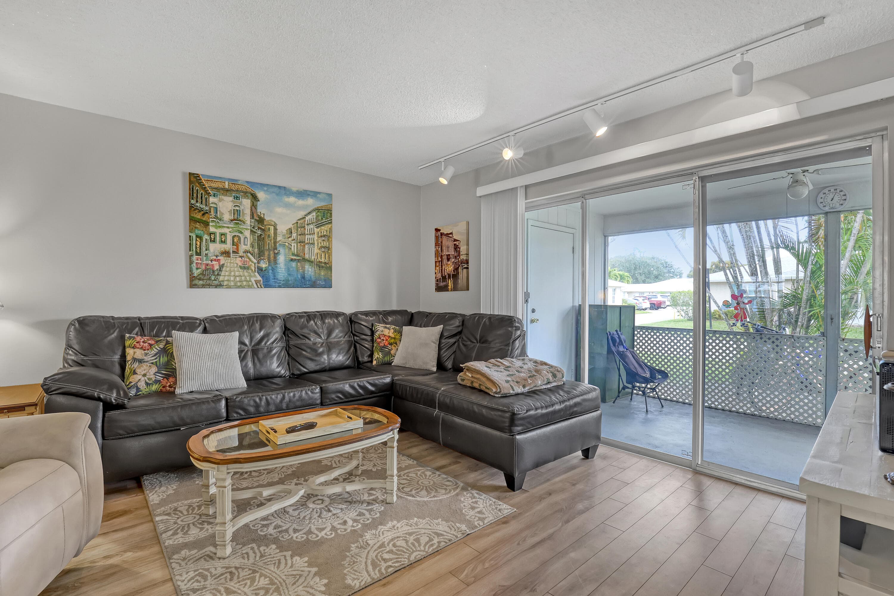553 Covered Bridge Boulevard, Lake Worth, FL 33467 — photo 2 of 45