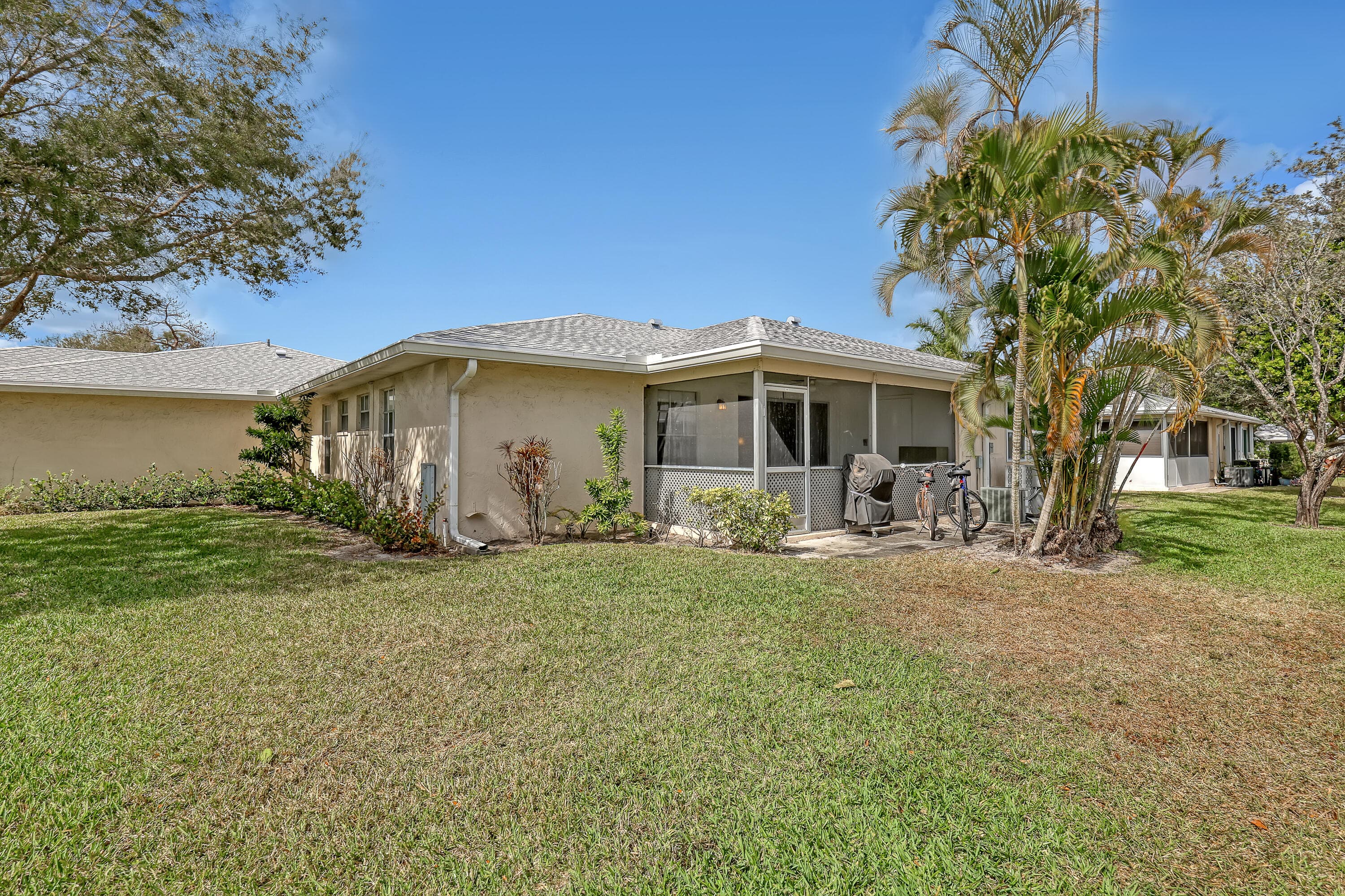 553 Covered Bridge Boulevard, Lake Worth, FL 33467 — photo 27 of 45