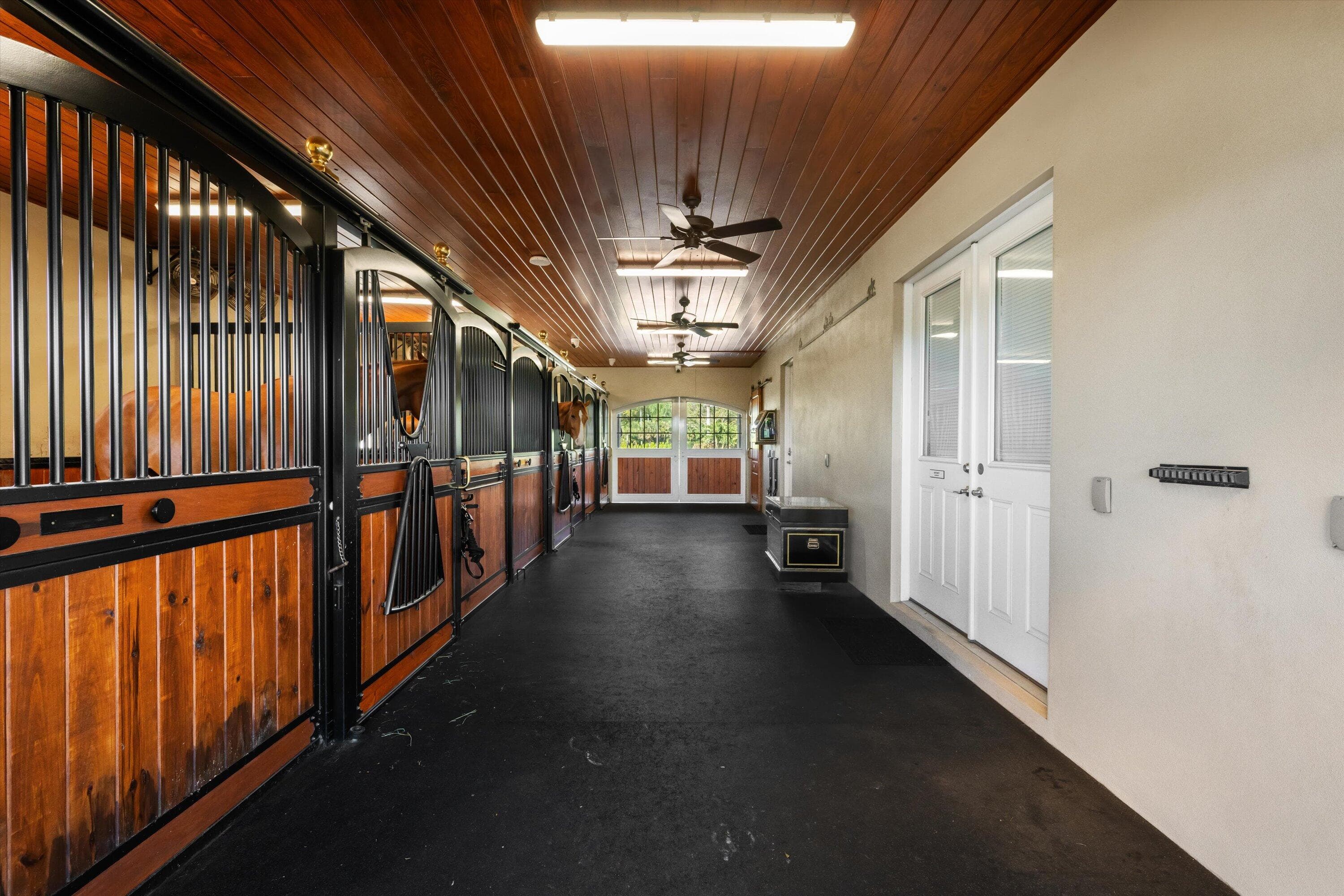 Single Family Residence in Wellington — photo 14 of 67