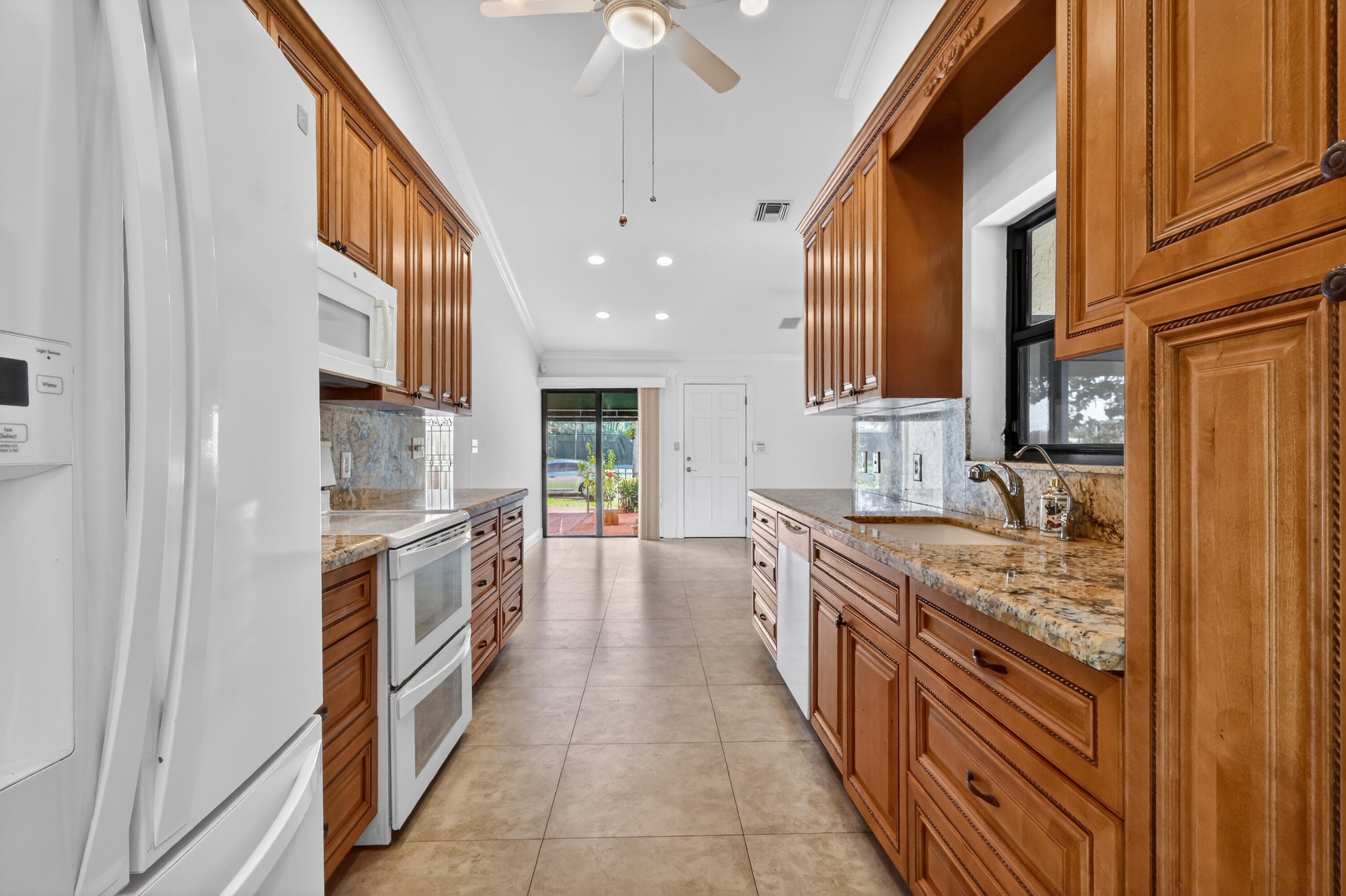 6656 Las Flores Drive, Boca Raton, FL 33433 — photo 13 of 63