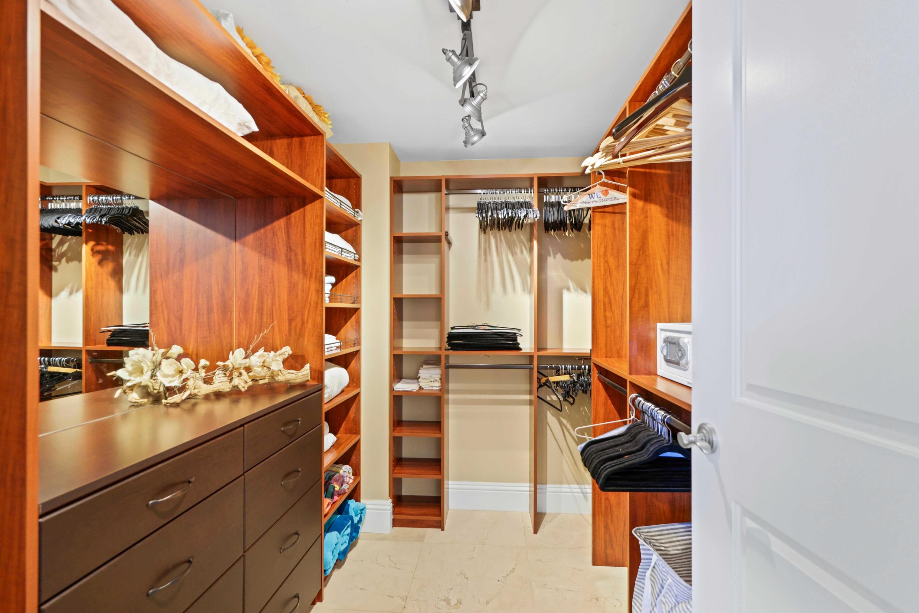 2700 N Ocean Drive 905b, Riviera Beach, FL 33404 — photo 15 of 56