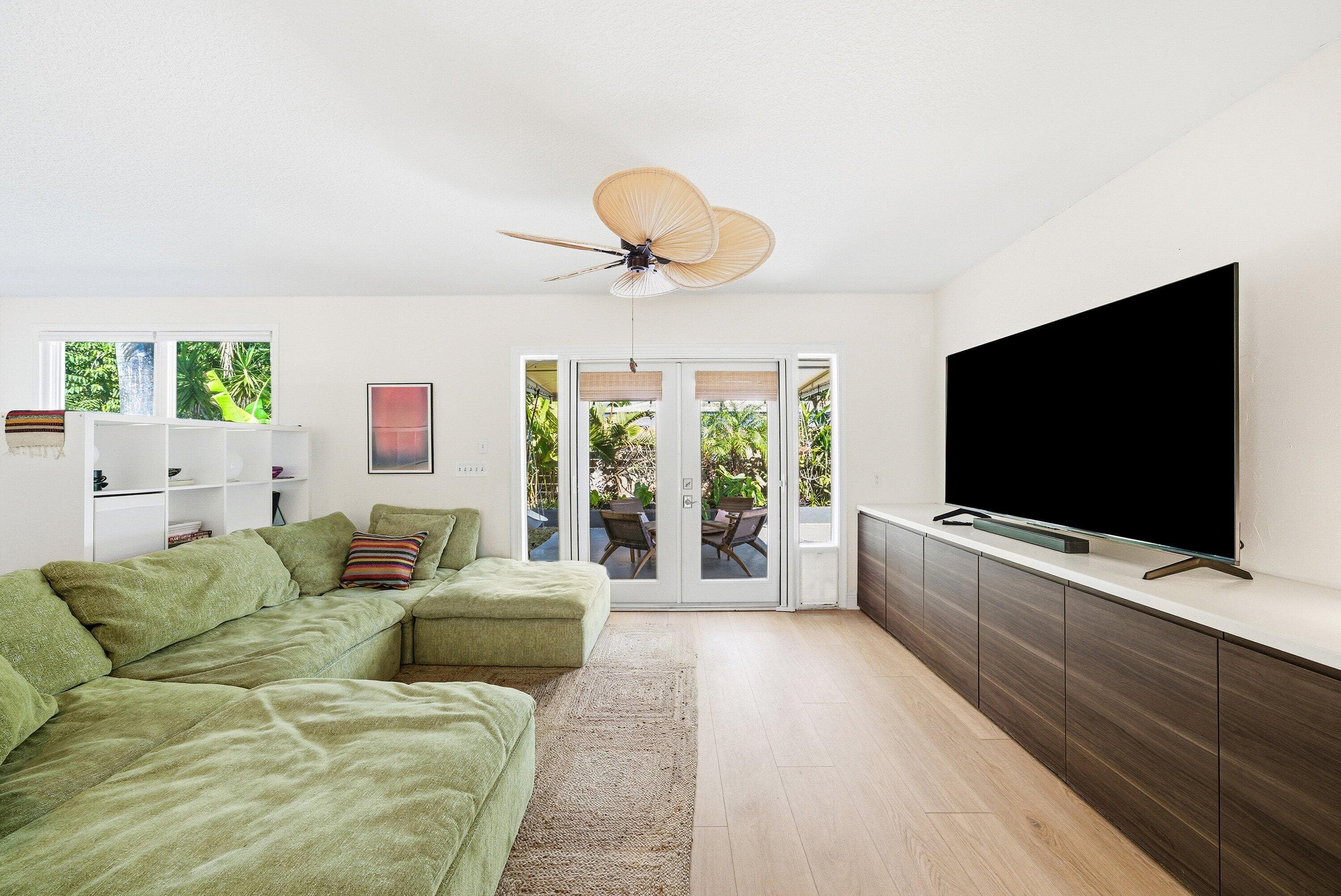 435 NE 35th Street, Boca Raton, FL 33431 — photo 11 of 60