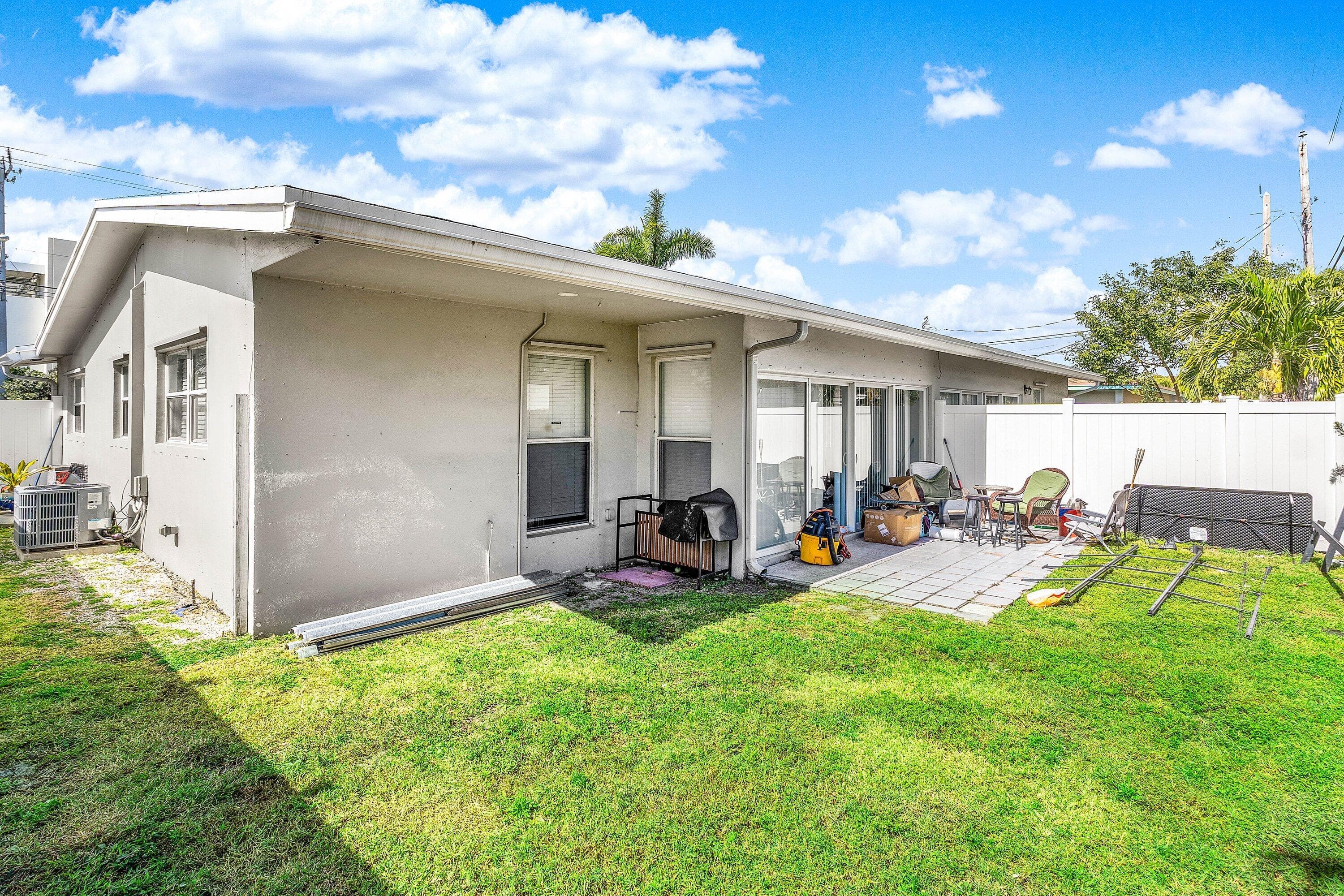 708-710 NE 23rd Avenue, Pompano Beach, FL 33062 — photo 34 of 43