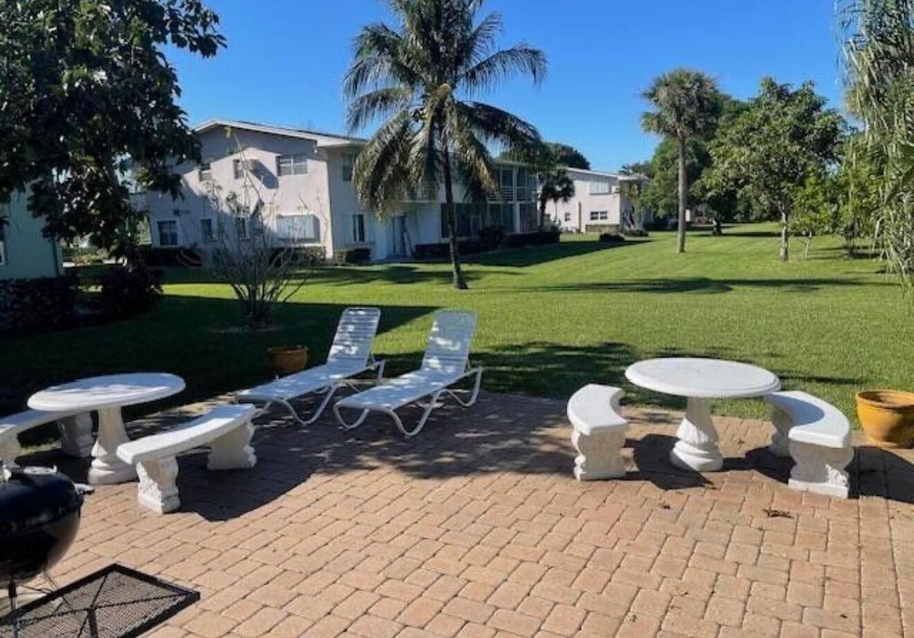 66 Easthampton C C, West Palm Beach, FL 33417 — photo 5 of 19