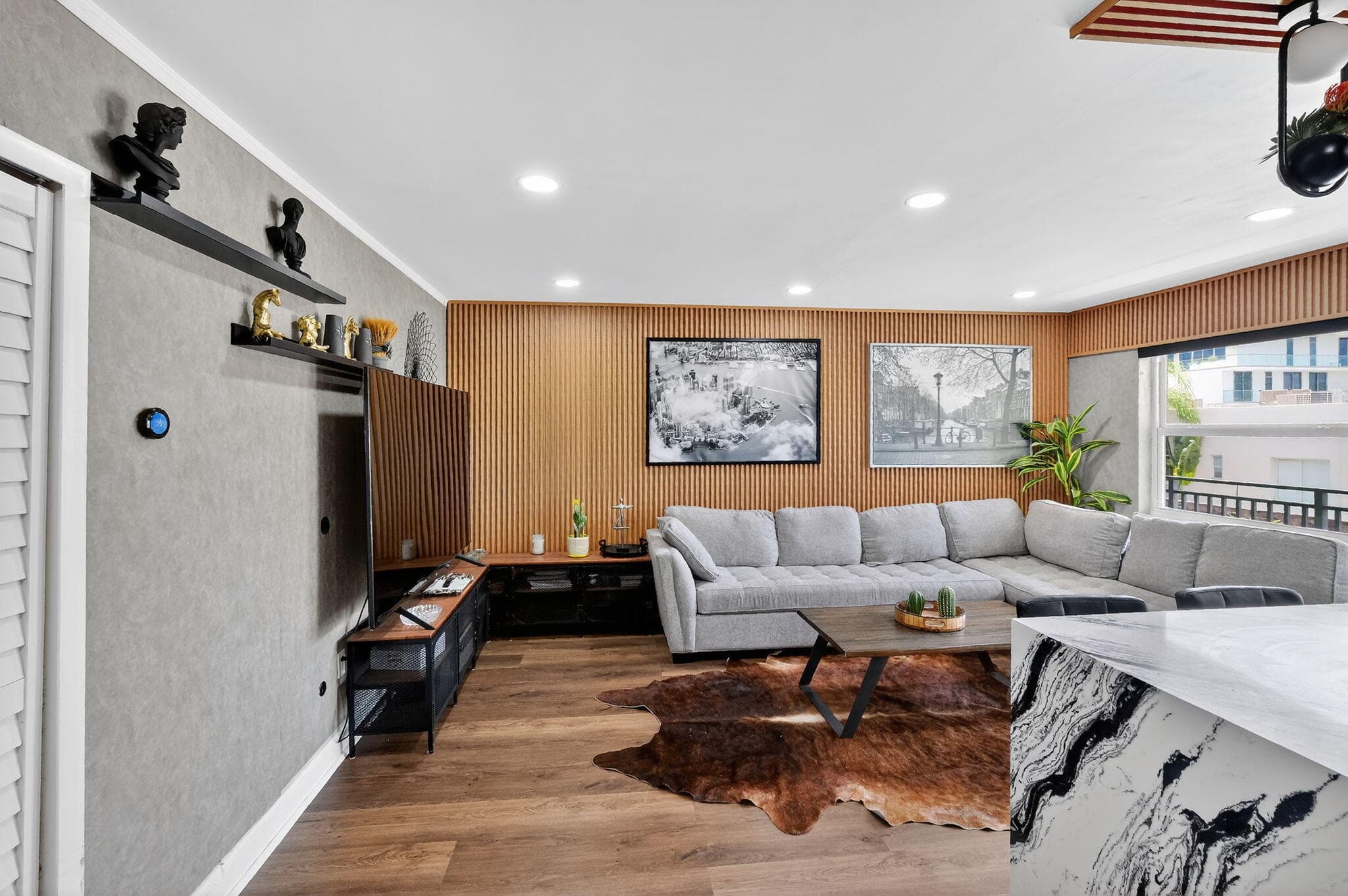 363 Washington Avenue 32, Miami Beach, FL 33139 — photo 5 of 33