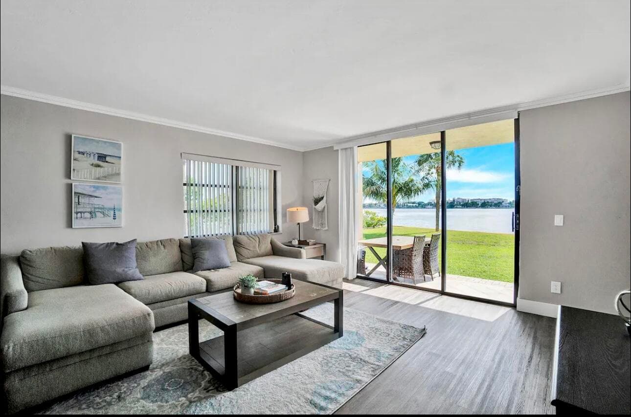 300 Croton Avenue 102, Lantana, FL 33462 — photo 3 of 24